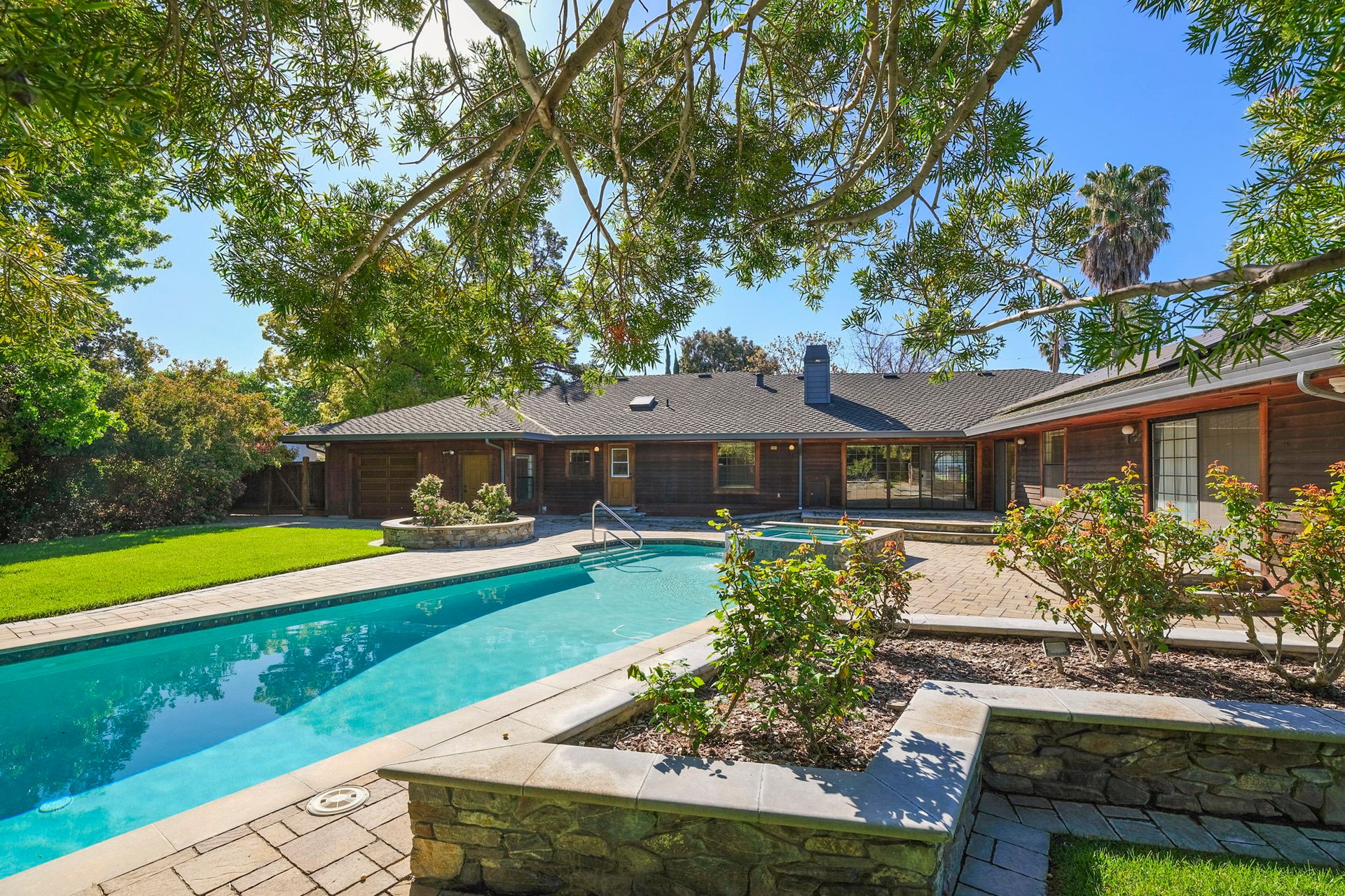 50 Amberwood Ln, Walnut Creek