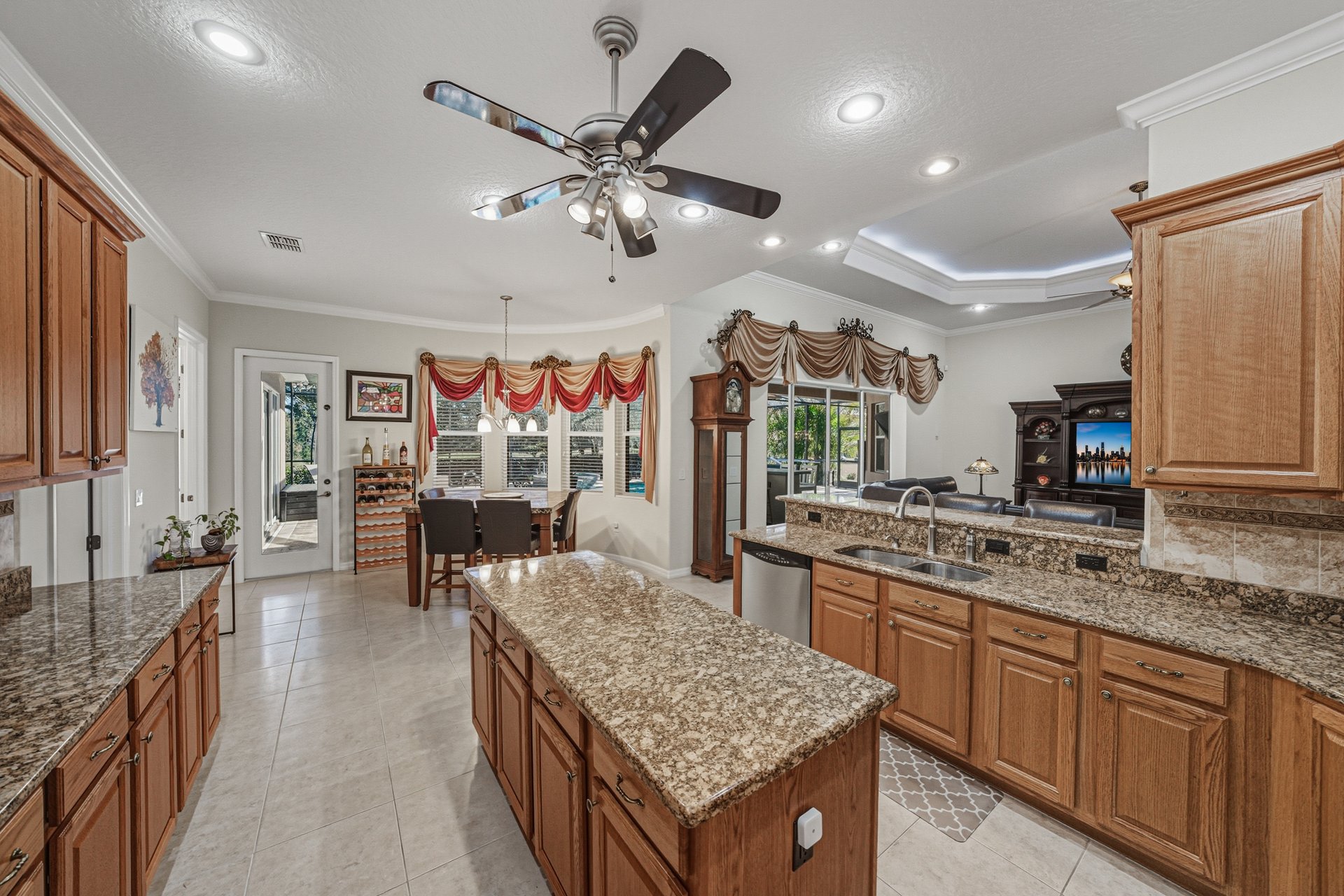 12852 GRAND TRAVERSE DR
