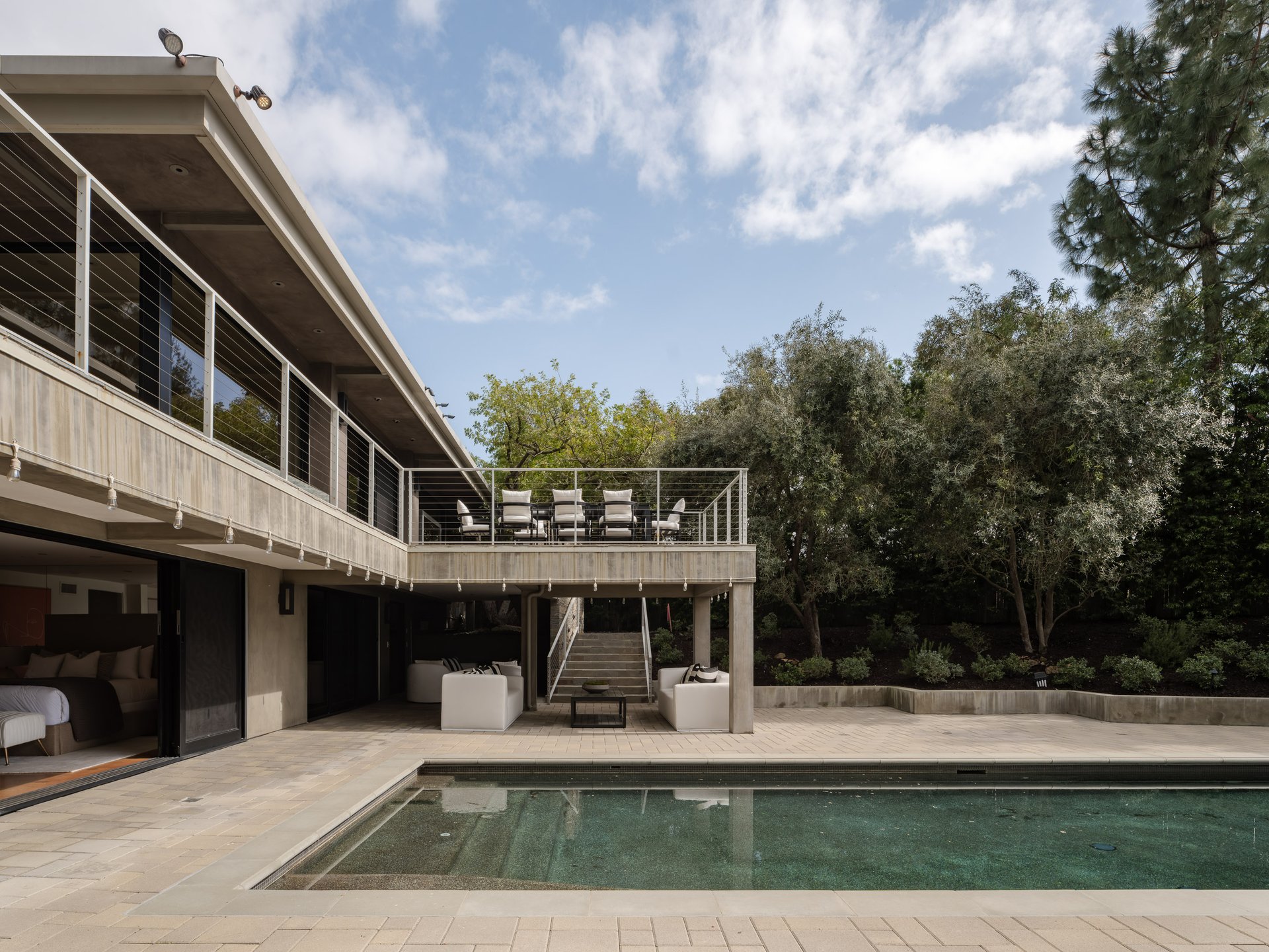 1575 Carla Rdg, Beverly Hills