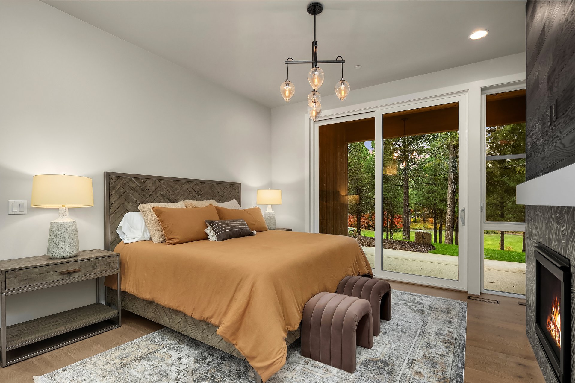 1130 Ruby King Loop