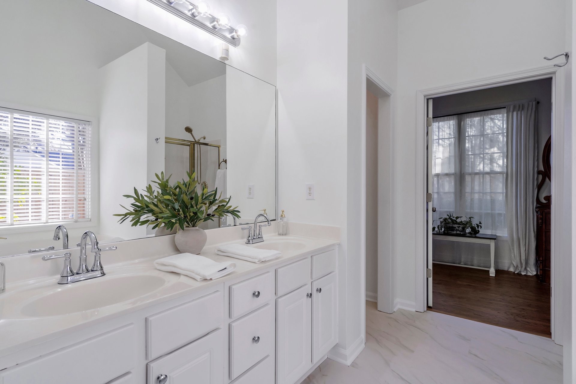 1075 Julius Drive