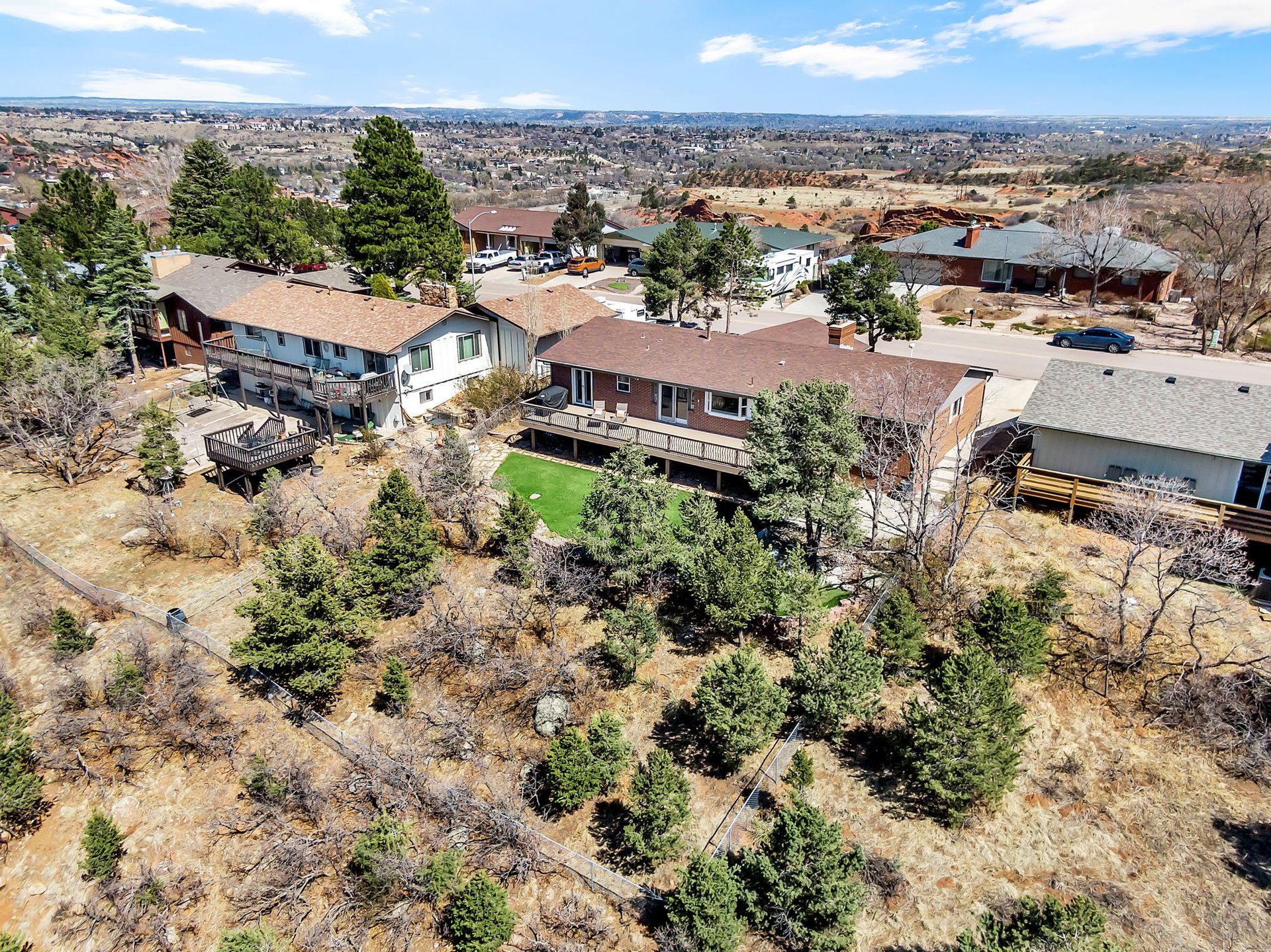 214 Crystal Hills Boulevard