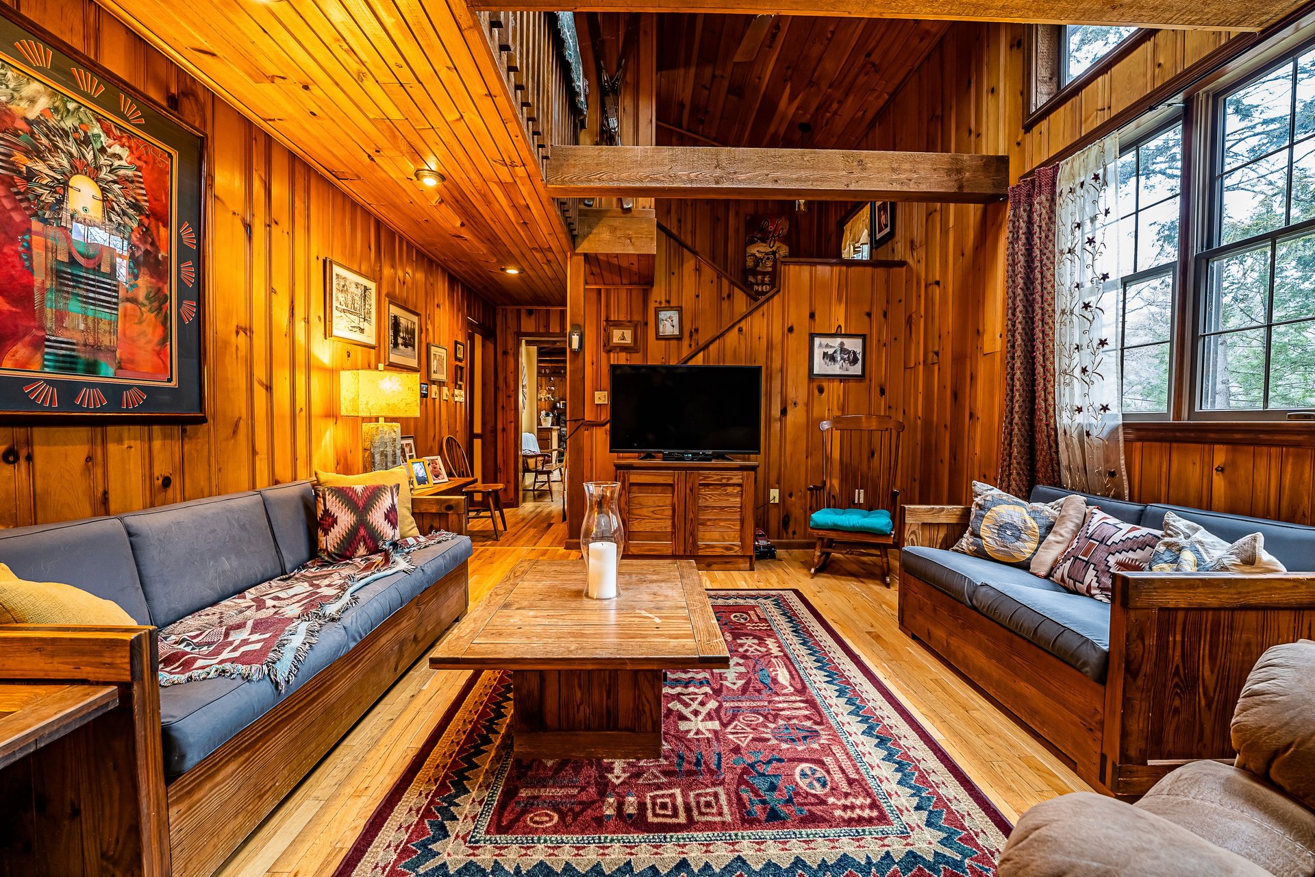 2716 Mountain Road