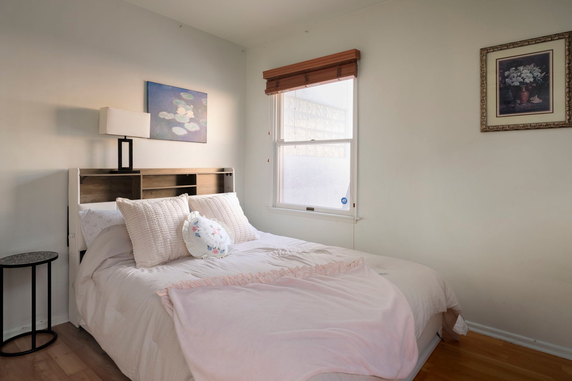 2-Story Historic Cabin Home in La Crescenta - Breathtaking Verdugo Mountain Views!