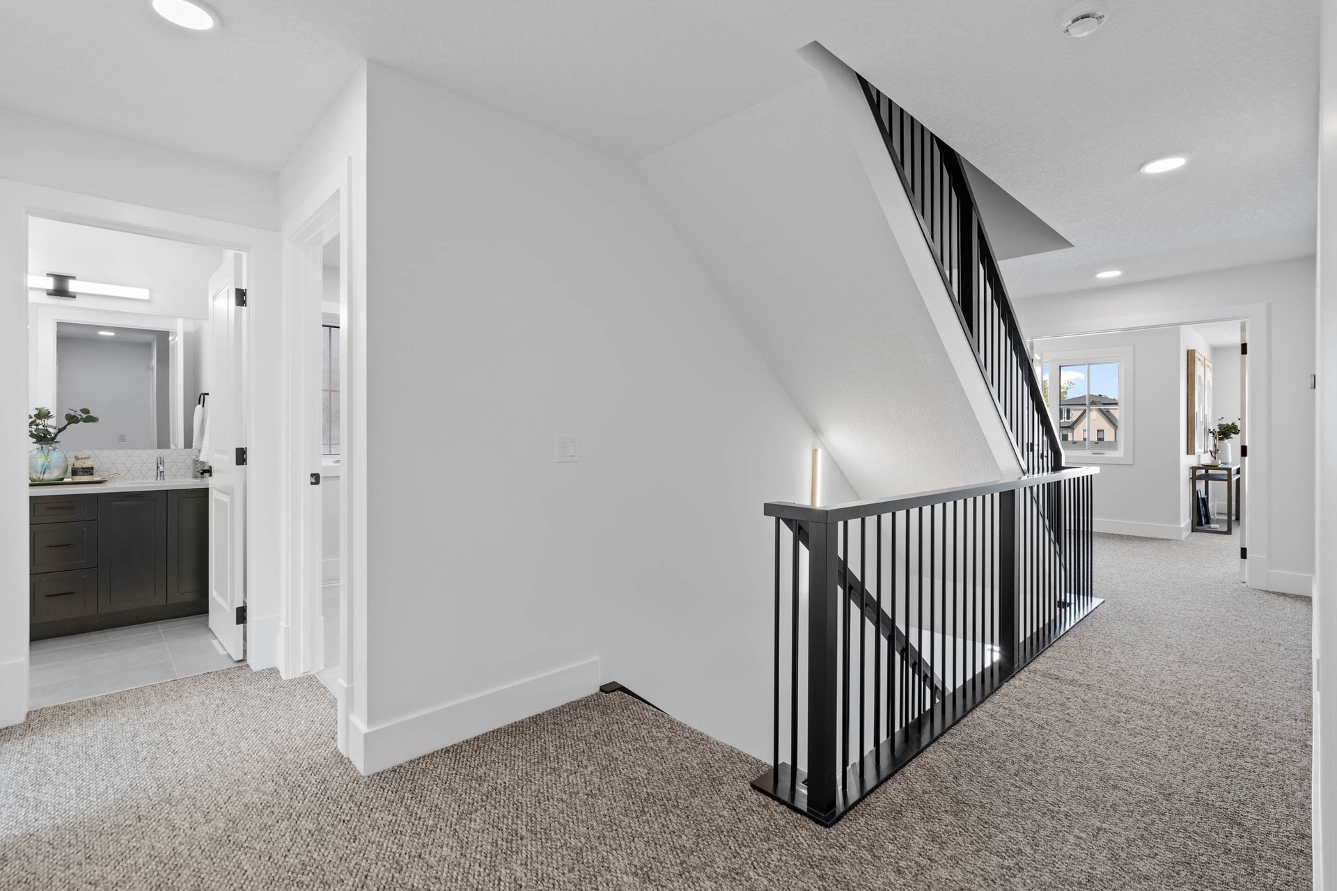 227 Calais Drive SW