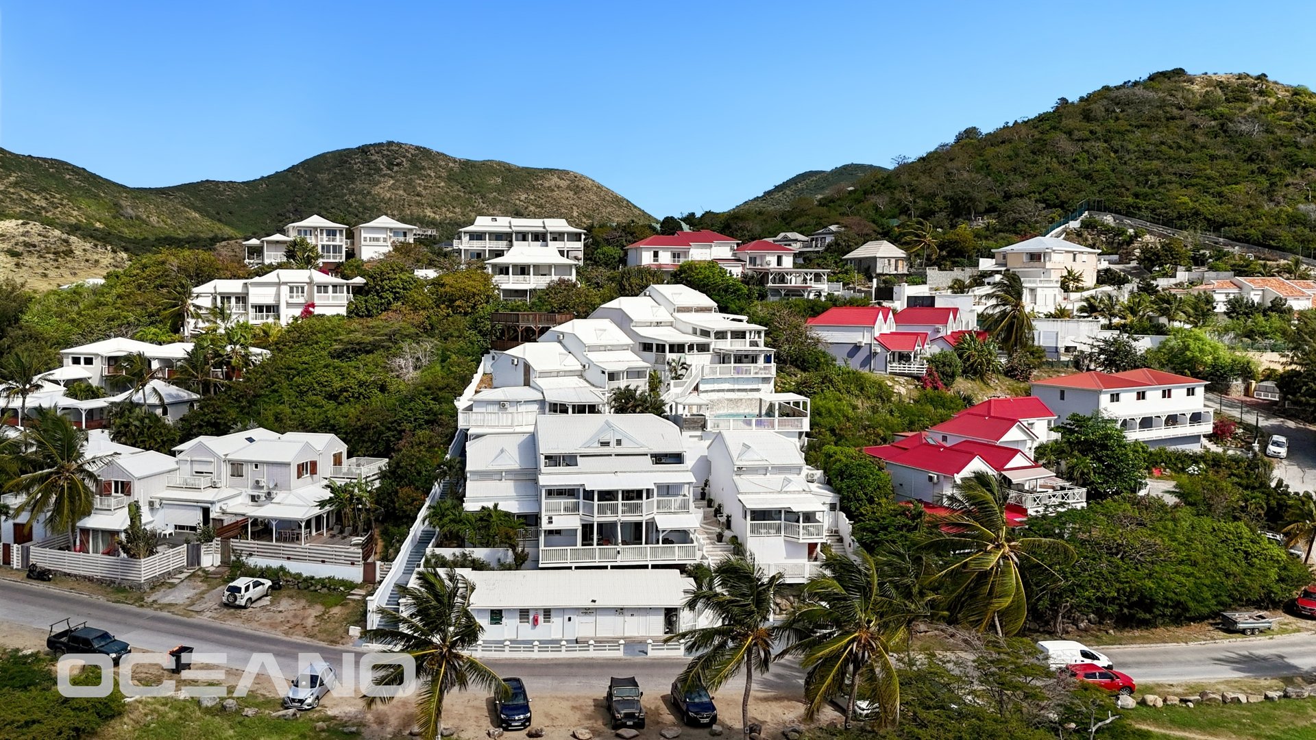 EXCLUSIVE :Set of 4 apartments – one two-bedroom apartment, two one-bedroom apartments, and one studio – IDOLEM Residence, Charm & Potential – IDOLEM Residence, Charm & Potential
