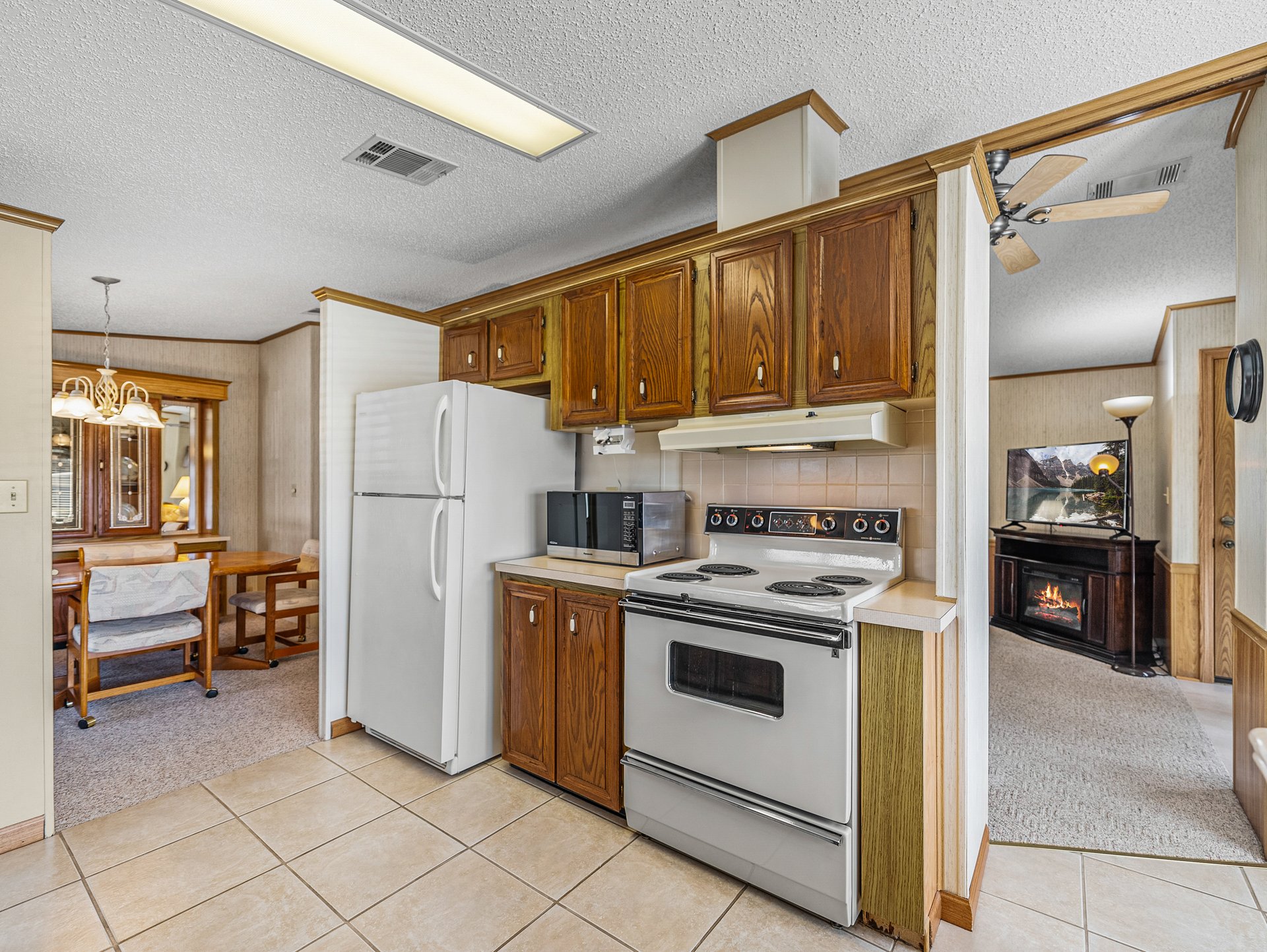 35925 HERMOSO LN
