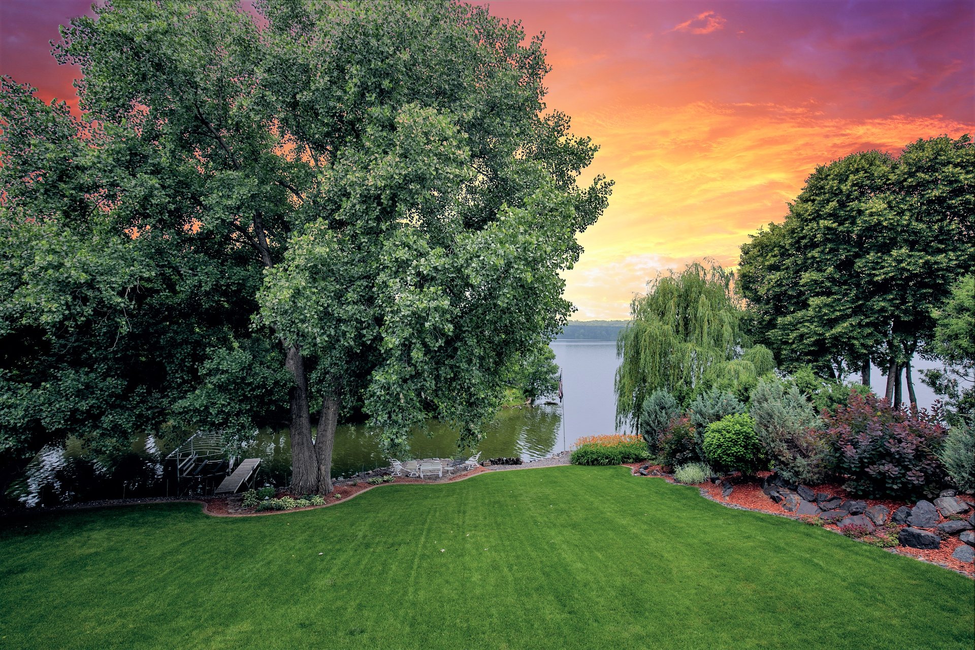 Gorgeous, Private Setting on Rice Lake