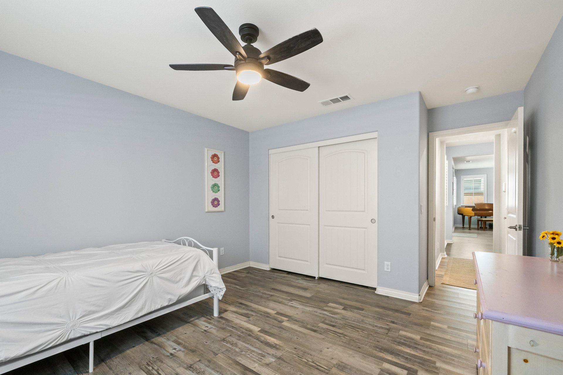 3147 E Yellowstone Dr. 