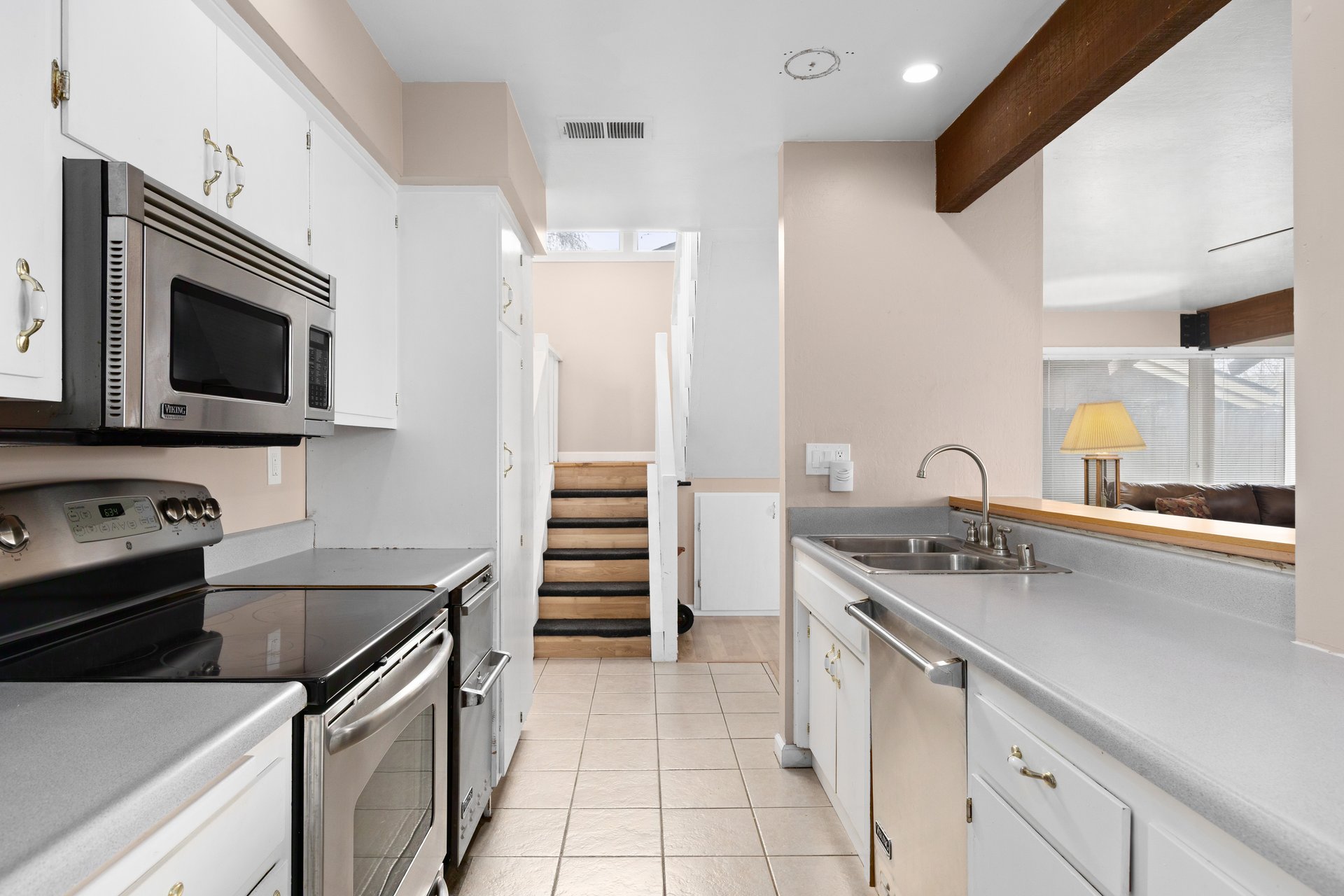 Charming Updated Condo in Bear Valley Springs – 101 Meadow Lakes