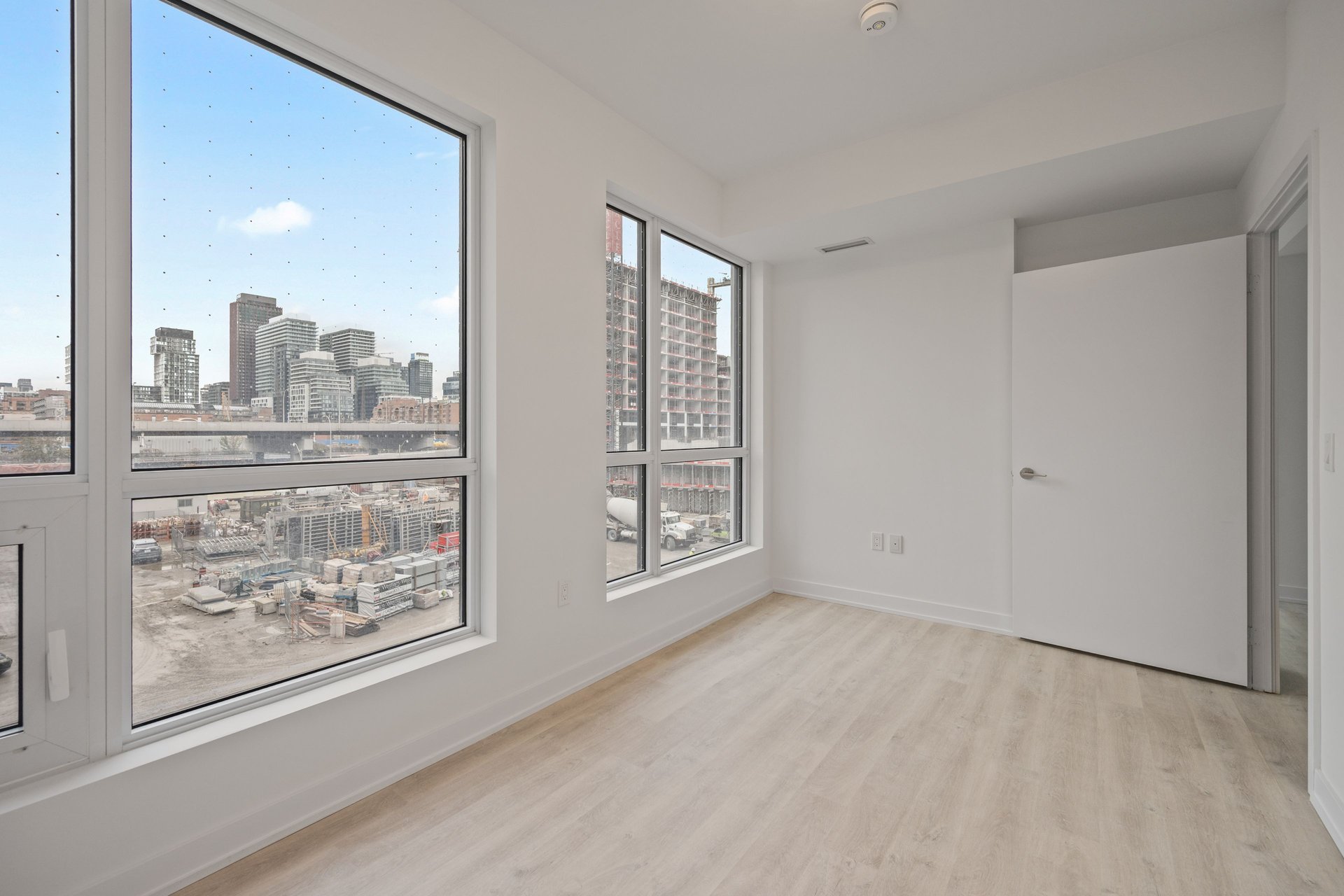 15 Richardson Street #306