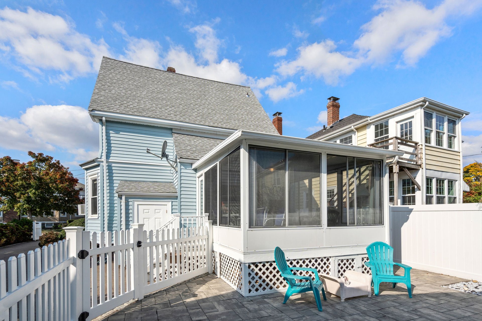 87 Waterston Ave