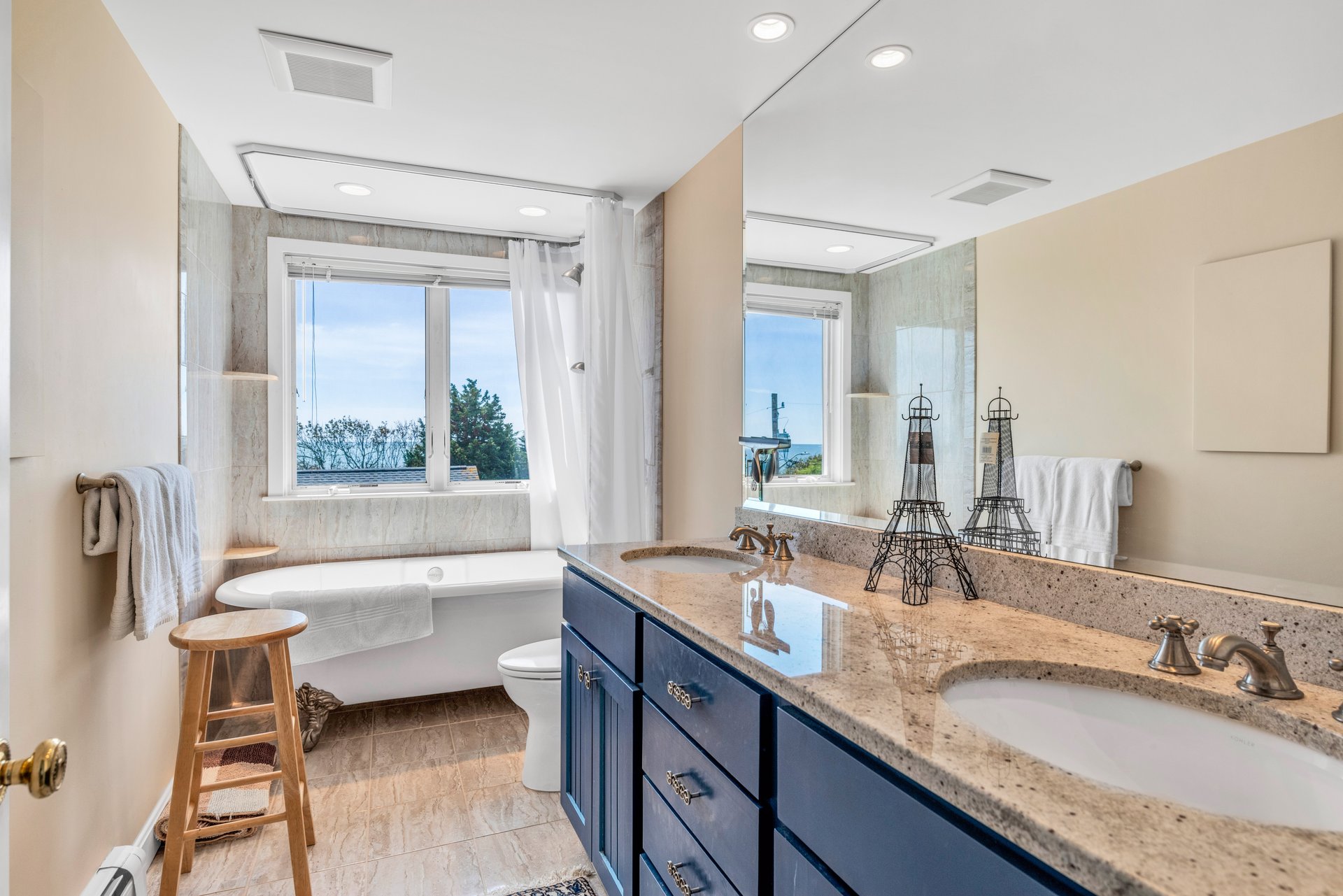 Expansive Water Views in Hyannis Port