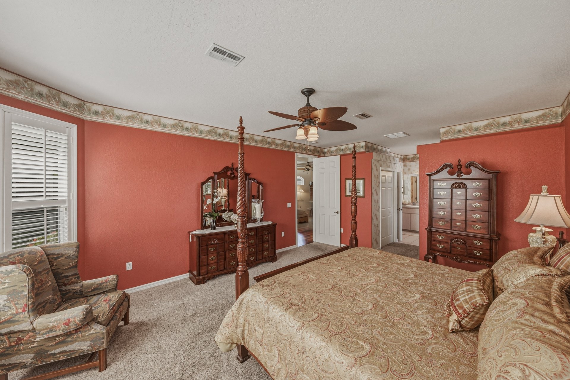 12410 WOODLANDS CIR