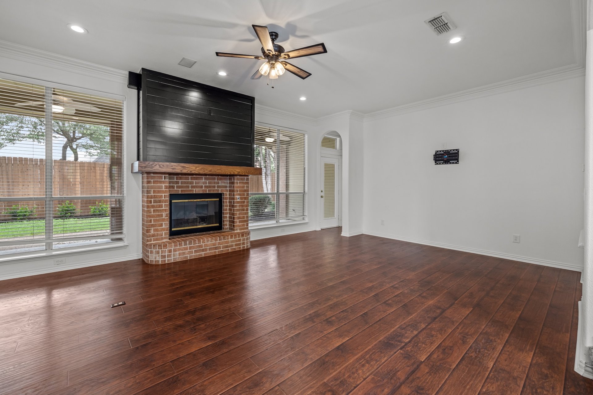 2 Treewood Court