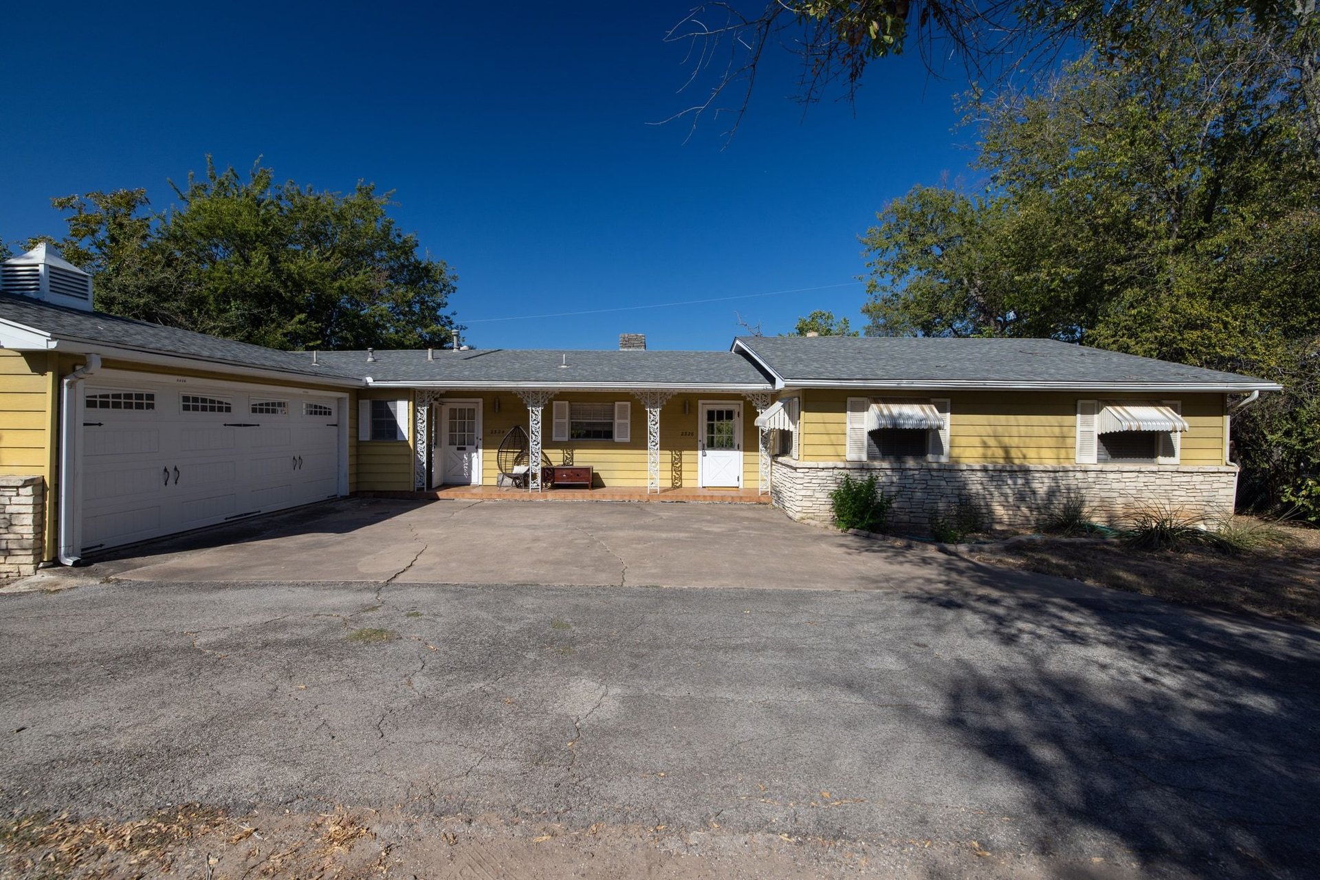 2326 Hartford Road 