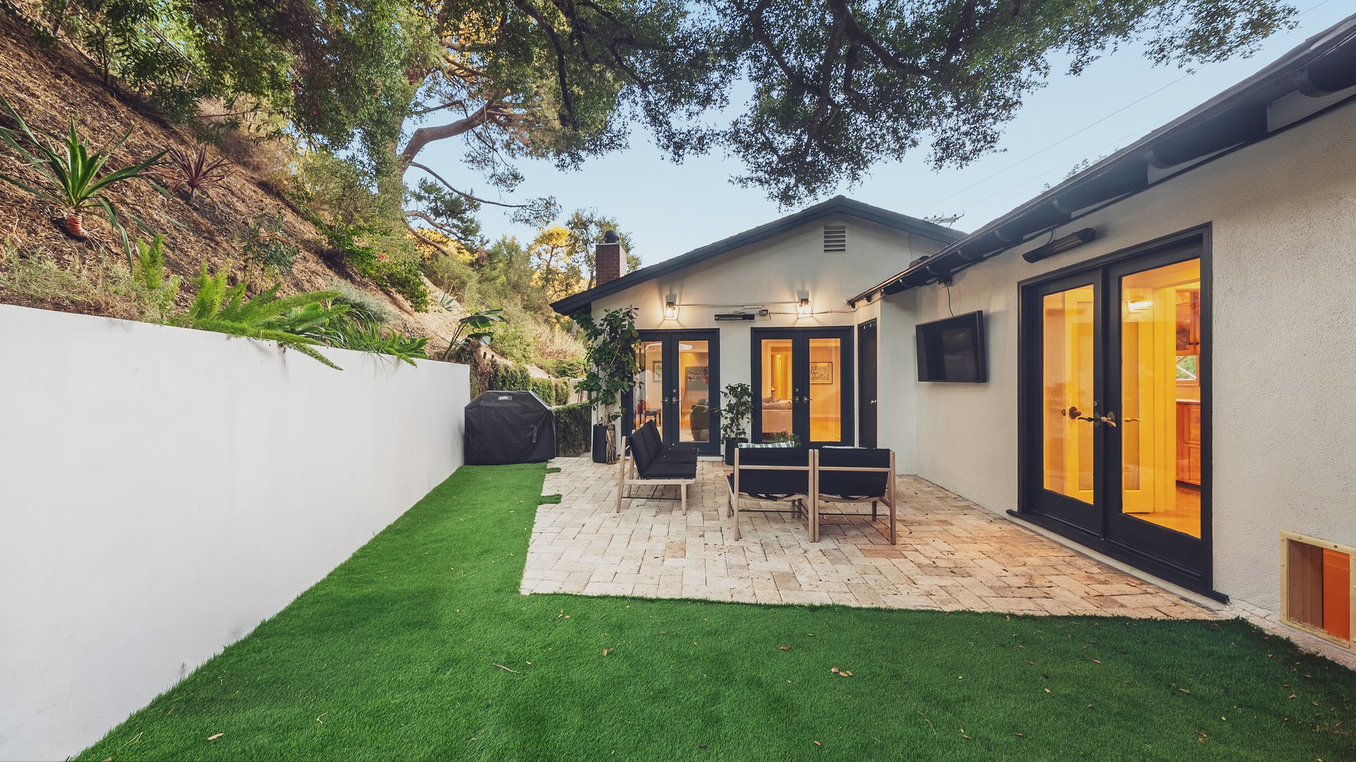 3440 Mandeville Canyon Rd, Brentwood 