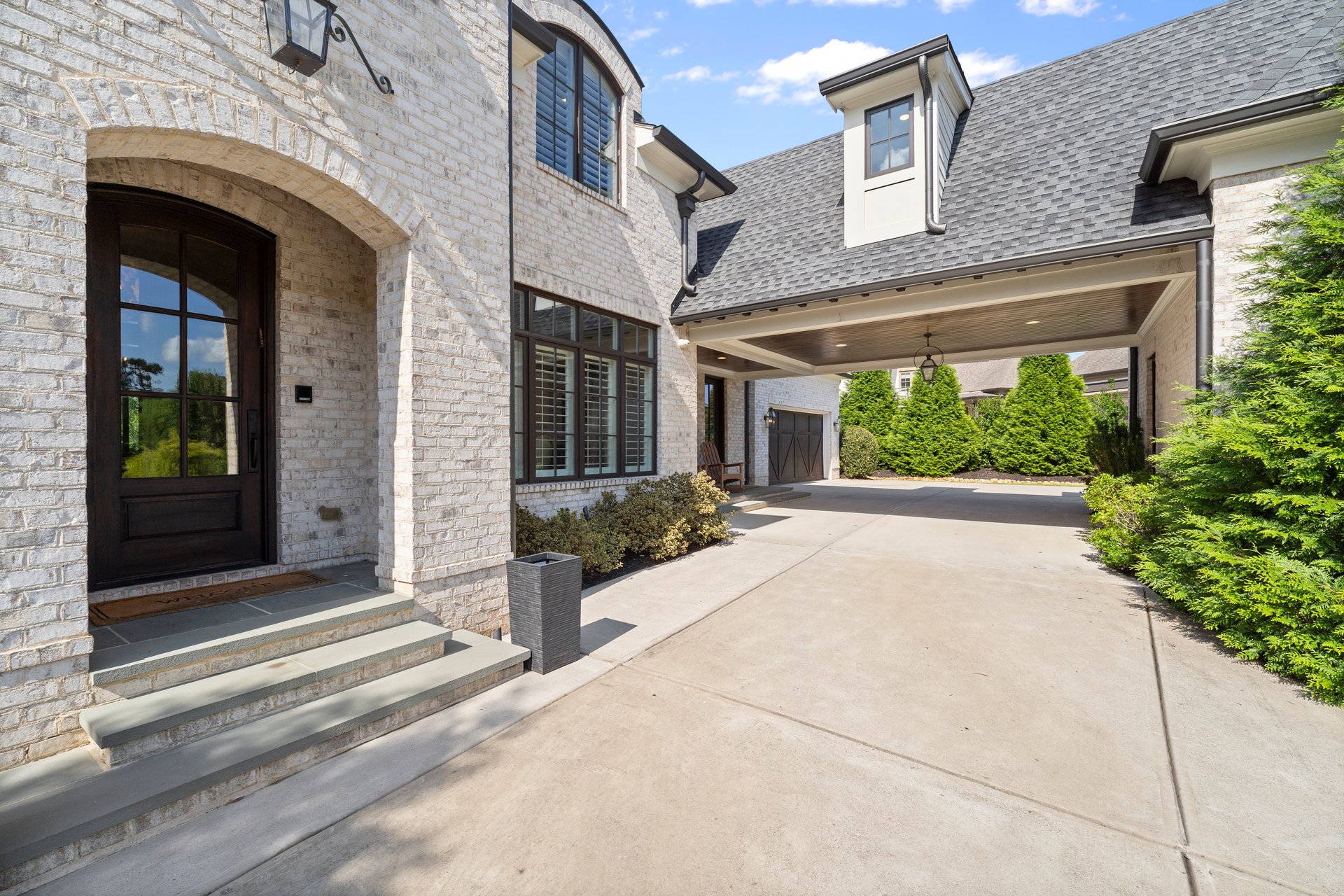  10160 Cedar Ridge Drive