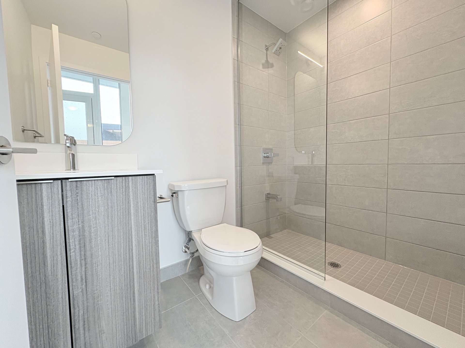 15 Richardson Street Unit: 1207