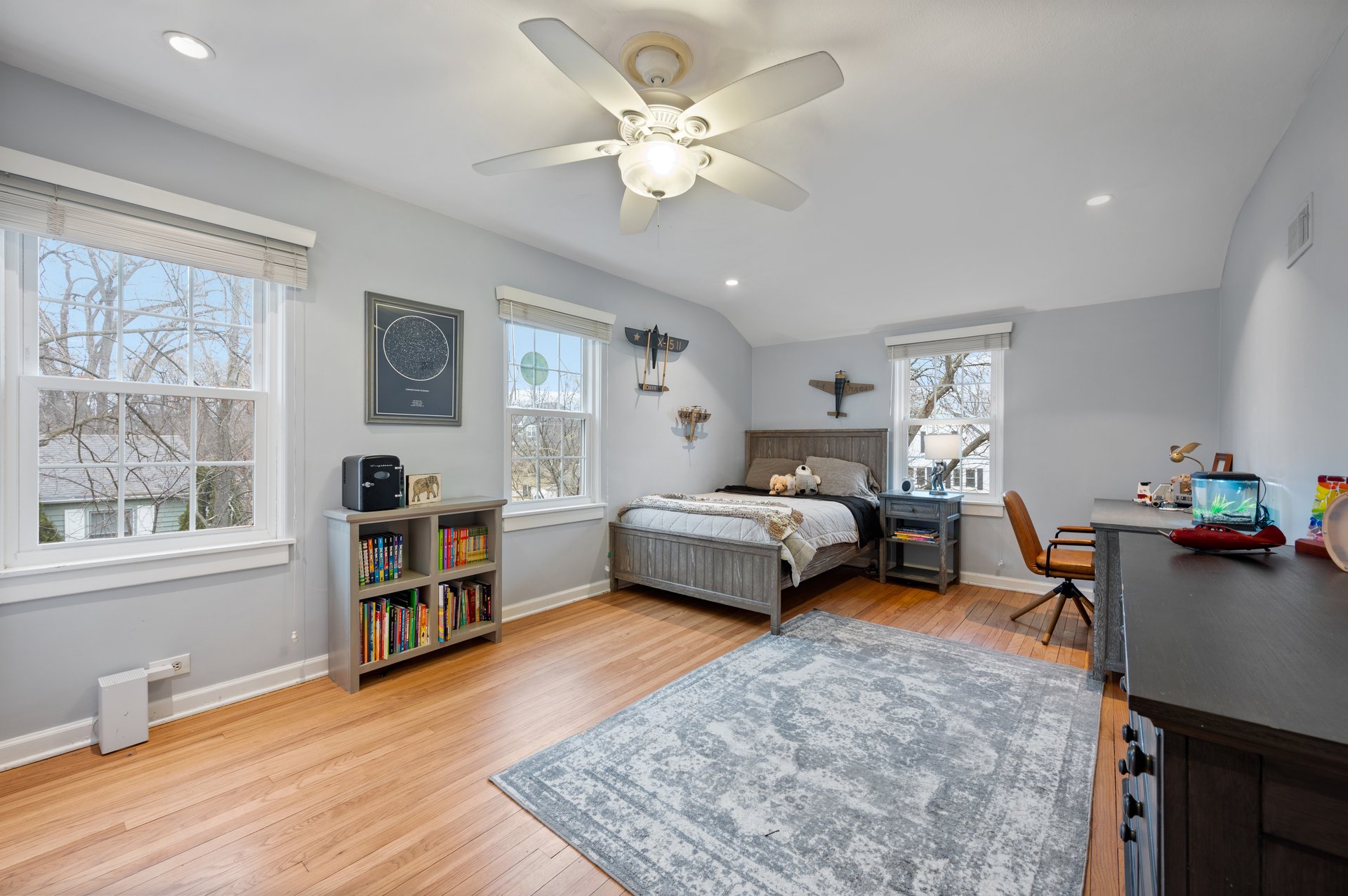 530 Woodland Lane South 