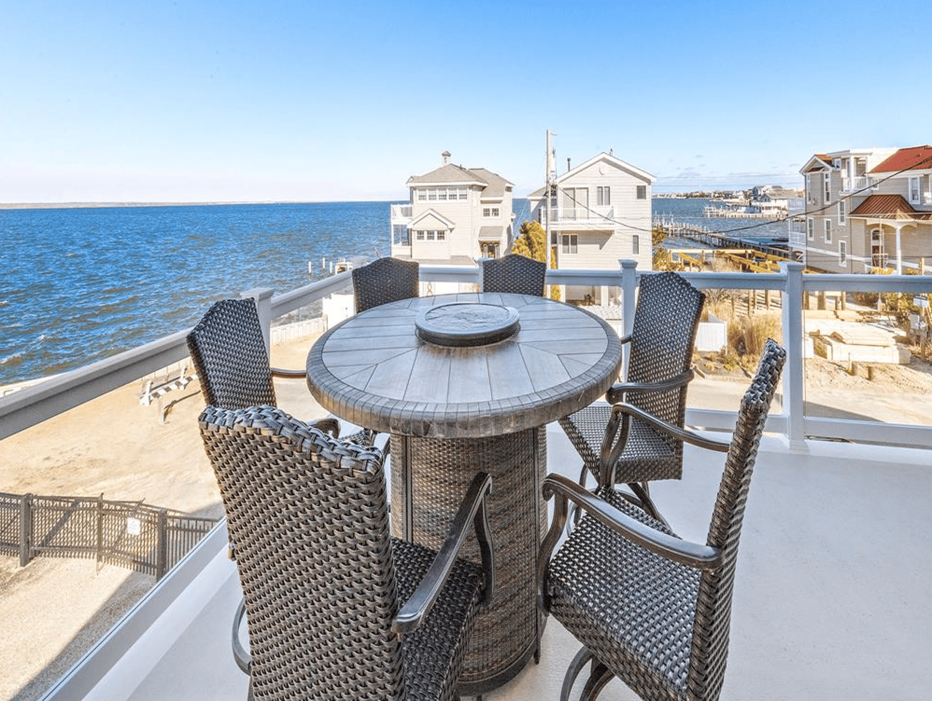 386 N 10th, Surf City