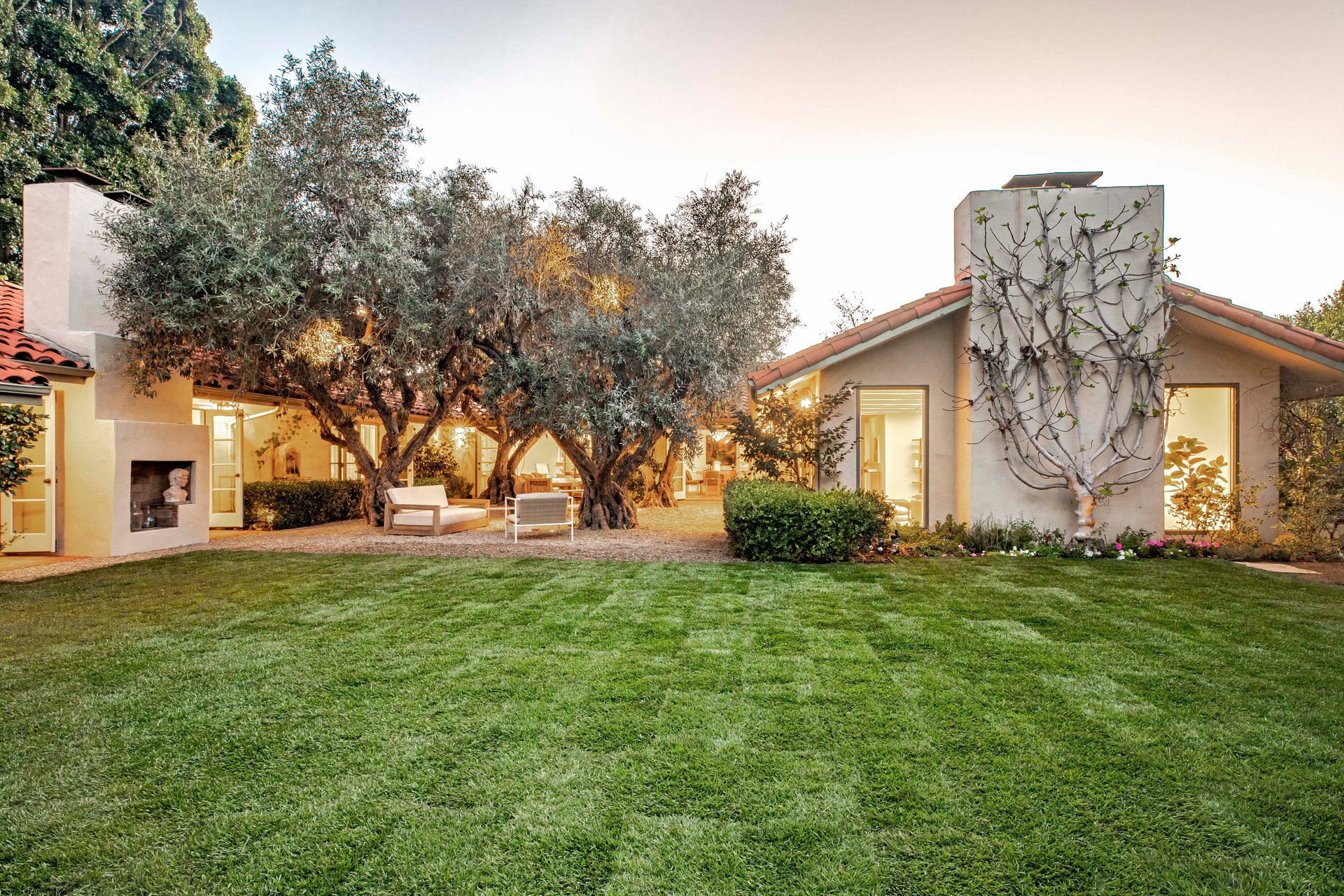 1296 Capri Dr, Pacific Palisades