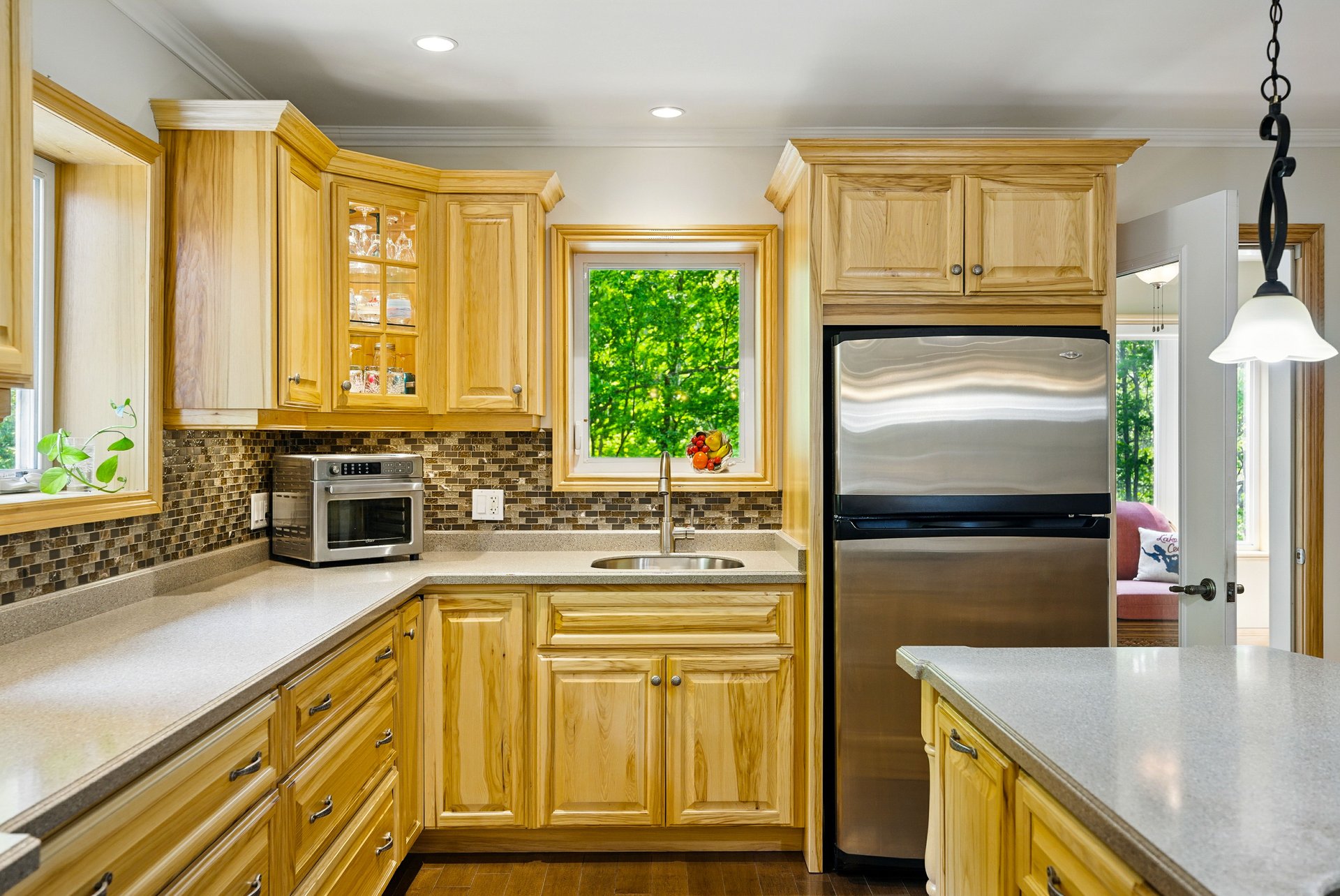 276 Jeffrey Road N, Ryerson