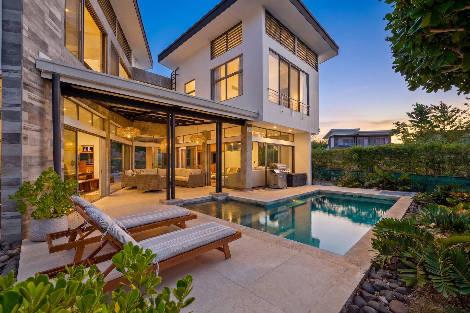 Casa Hijau | Modern Ocean-View Surf Home in Marbella