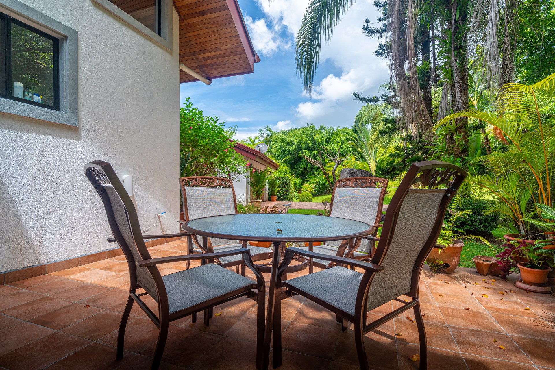 Casa La Bendición, Private Jungle Retreat with Ocean View