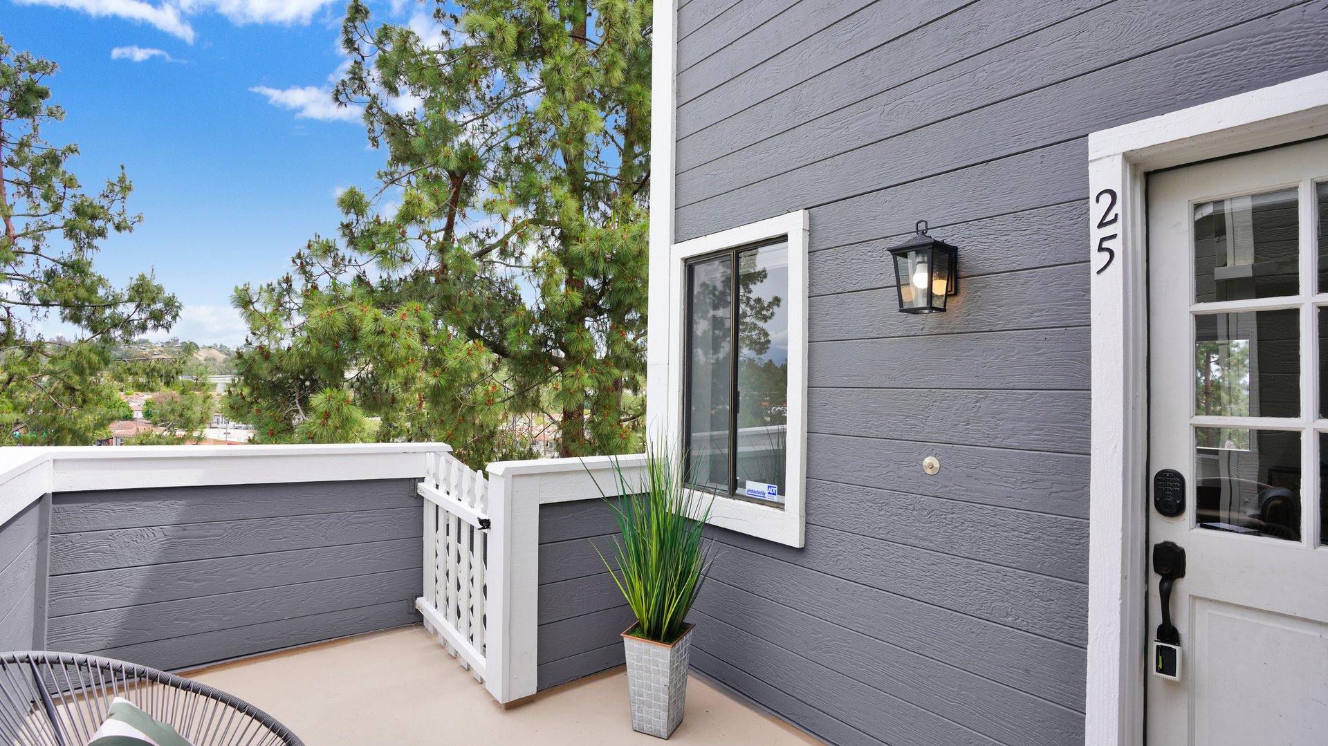 25 Oak Spring Lane