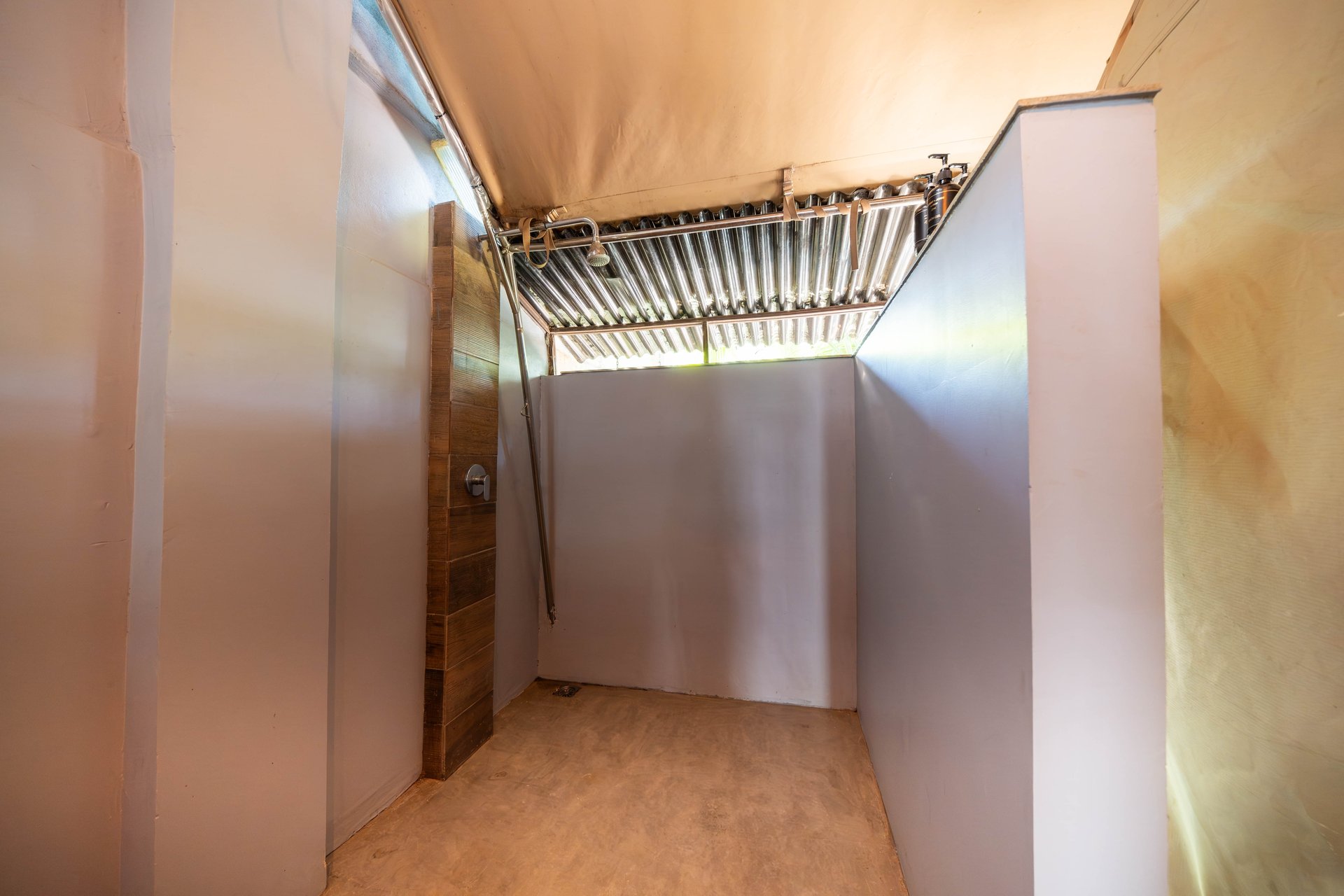 Hotel Curiol | Turnkey Boutique Jungle Hotel with Restaurant & Bar in Potrero