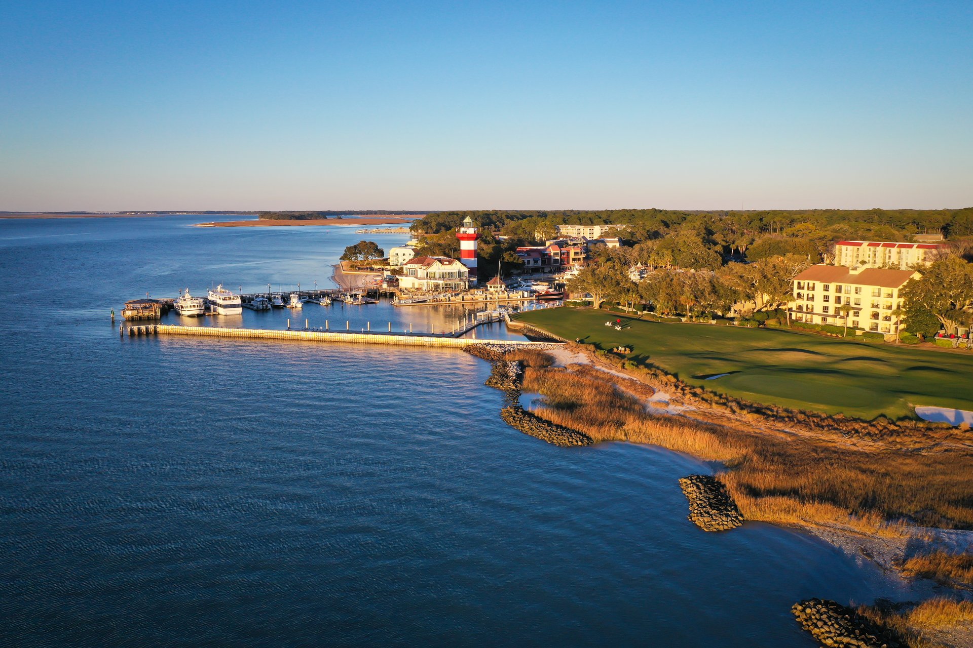 Hilton Head Island and Lowcountry luxury real estate — coastal living, marsh views, and historic plantations