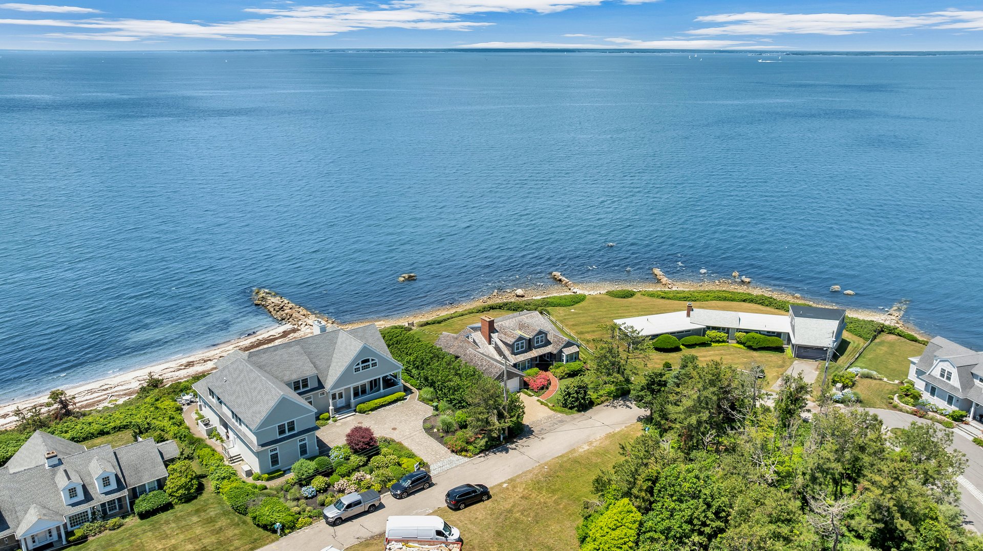 Panoramic Views on Nyes Neck