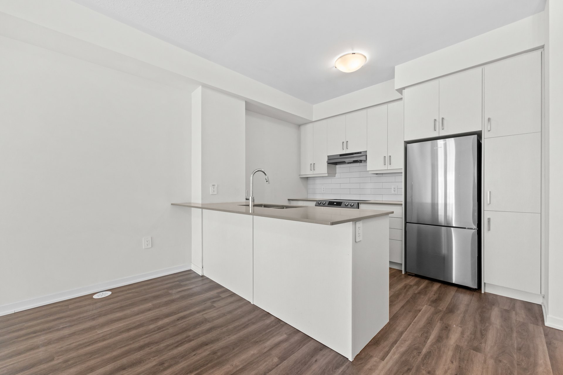 31 Honeycrisp Cres Townhouse 57