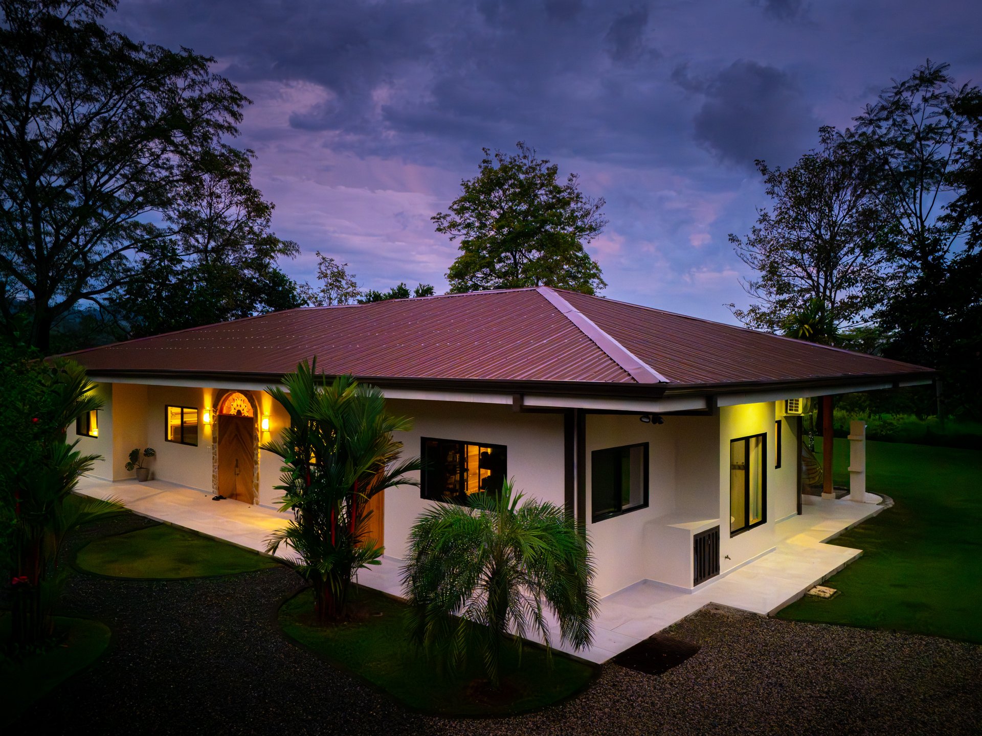 Modern Tropical Retreat - Private Oasis in Ojochal