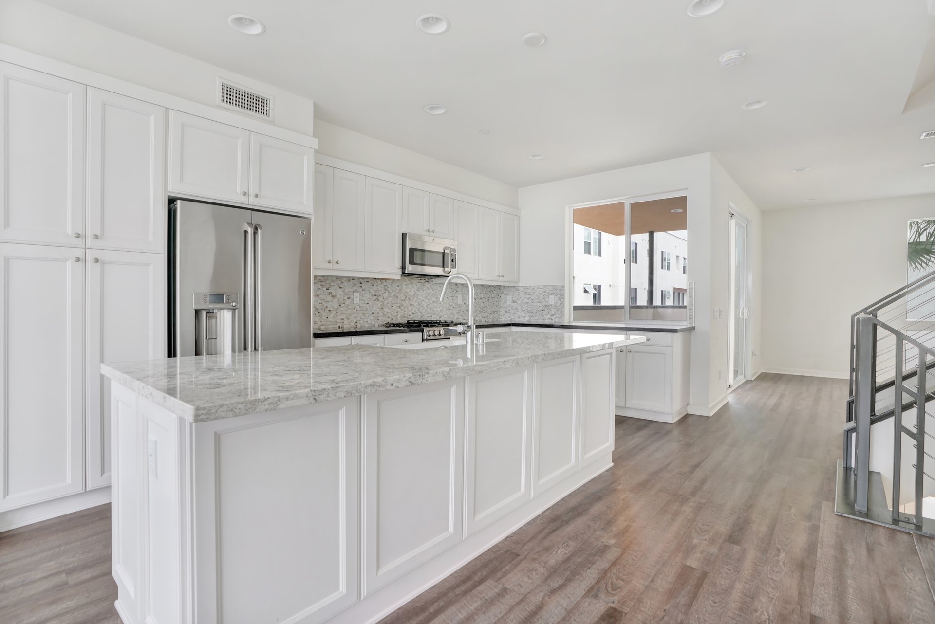 1688 Shoreline Way