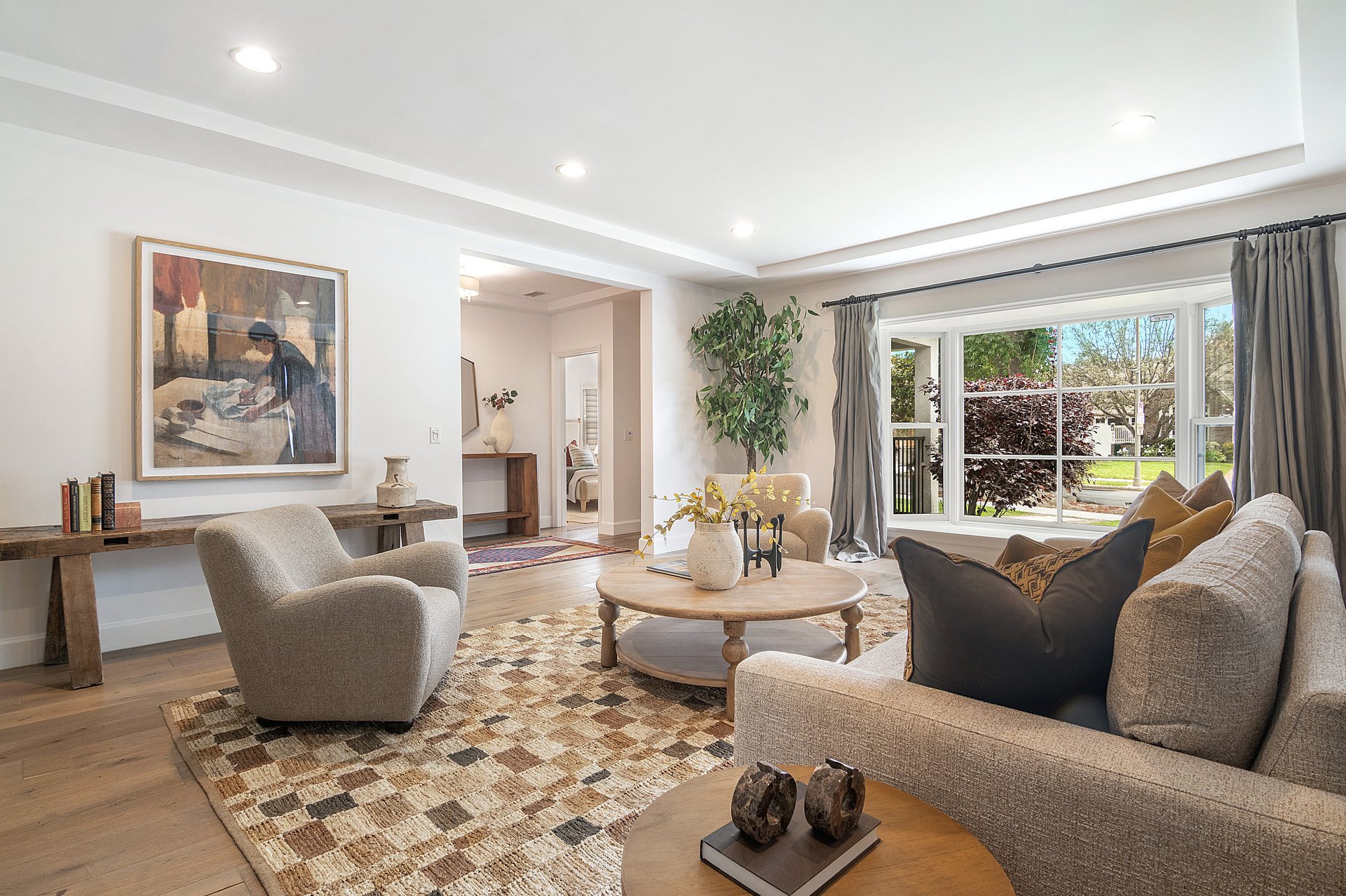 921 S Sierra Bonita Ave