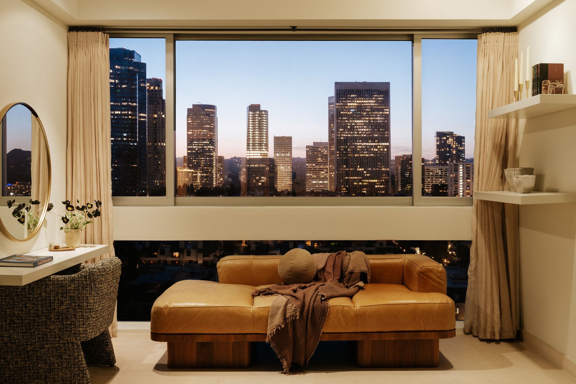 2222 Avenue Of The Stars Unit: 1404