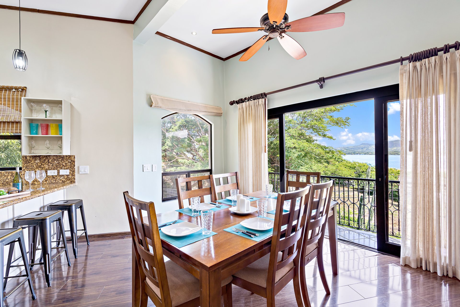 Flamingo Marina Real Penthouse 133 | Ocean View Penthouse Steps to the New Flamingo Marina, to 2 Beaches and in the Heart of Everything!