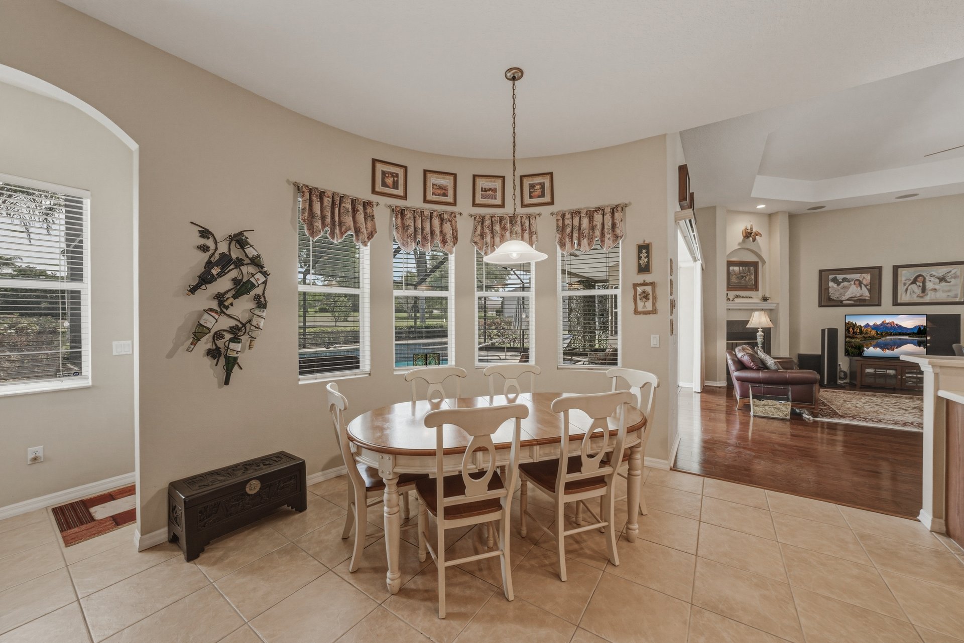 13304 THOROUGHBRED DR