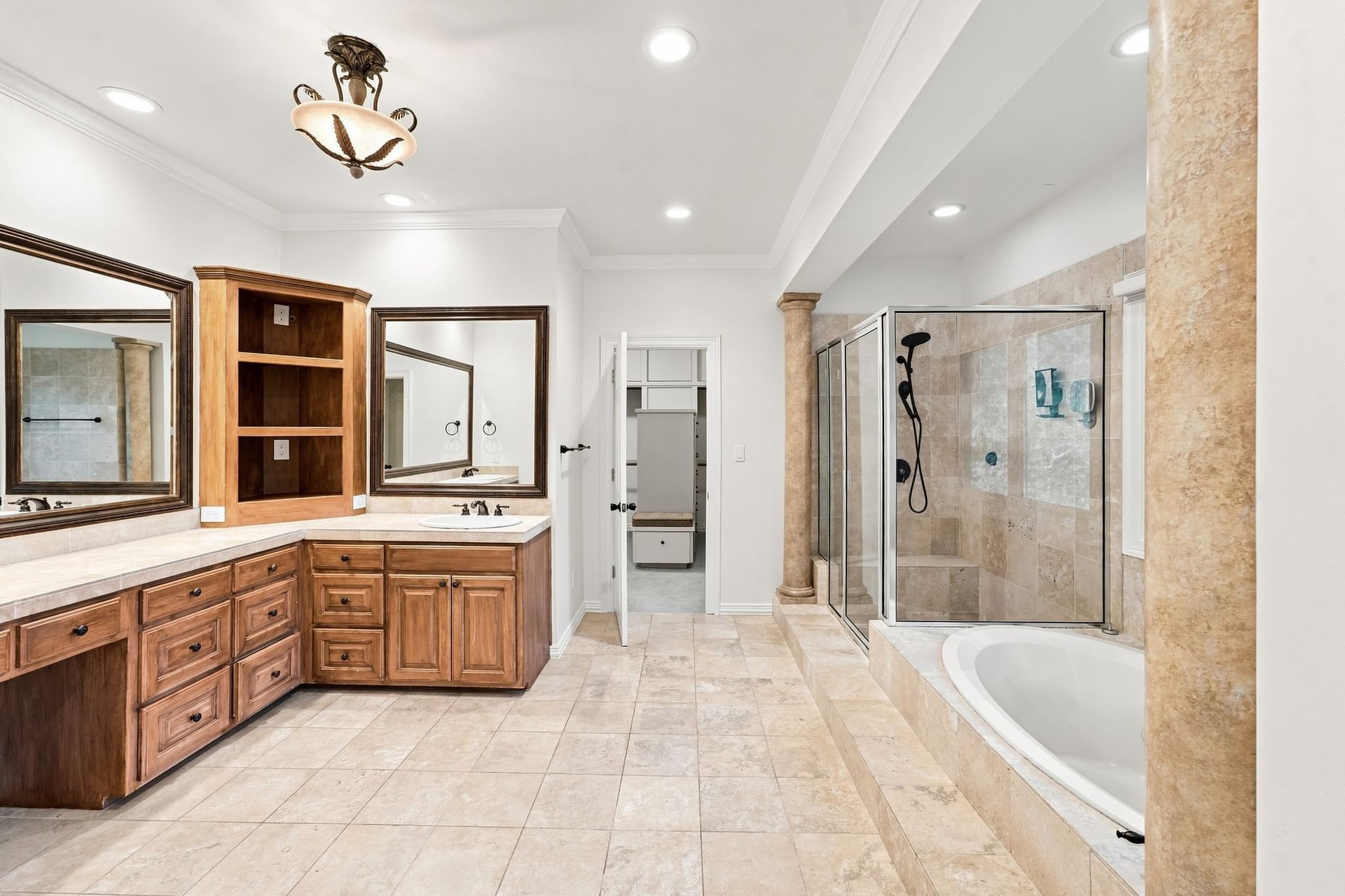 2900 Meandering River Court