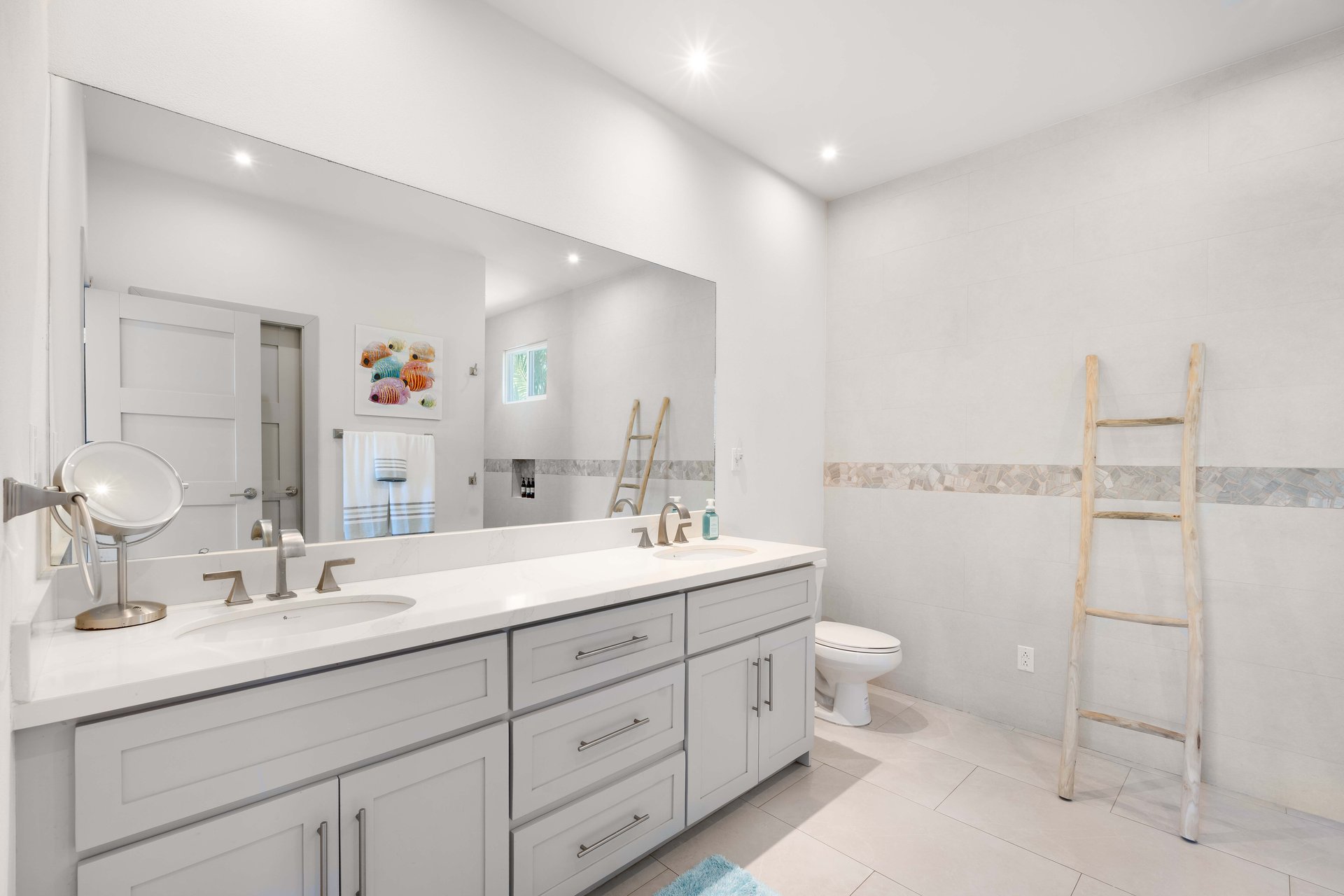 The Haven | Spacious Home + Private Casita in Gated Mar Vista Community