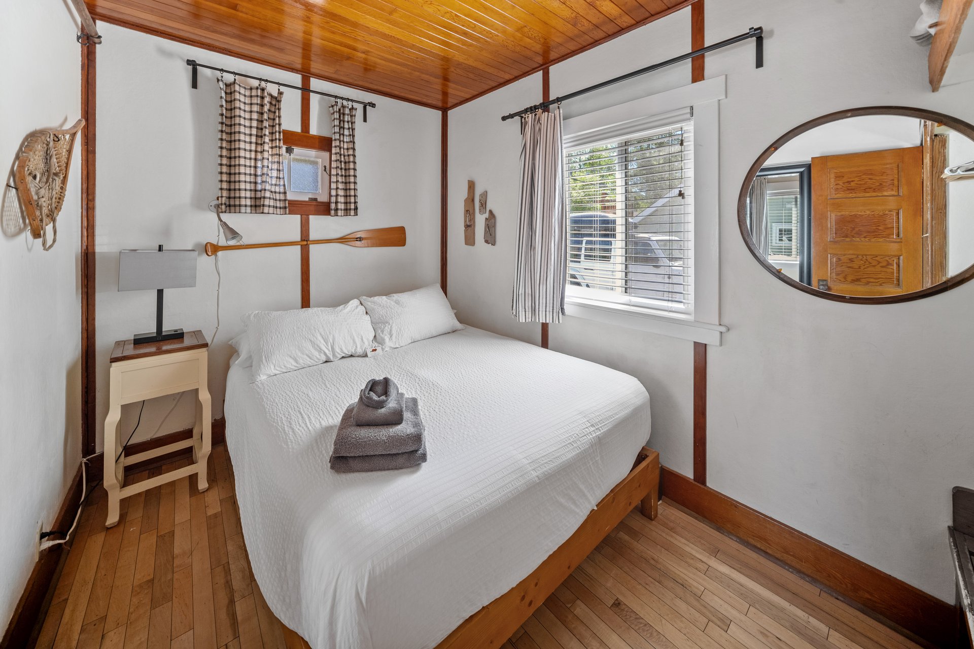Beaver Street Cabins Banff | B&B Inn