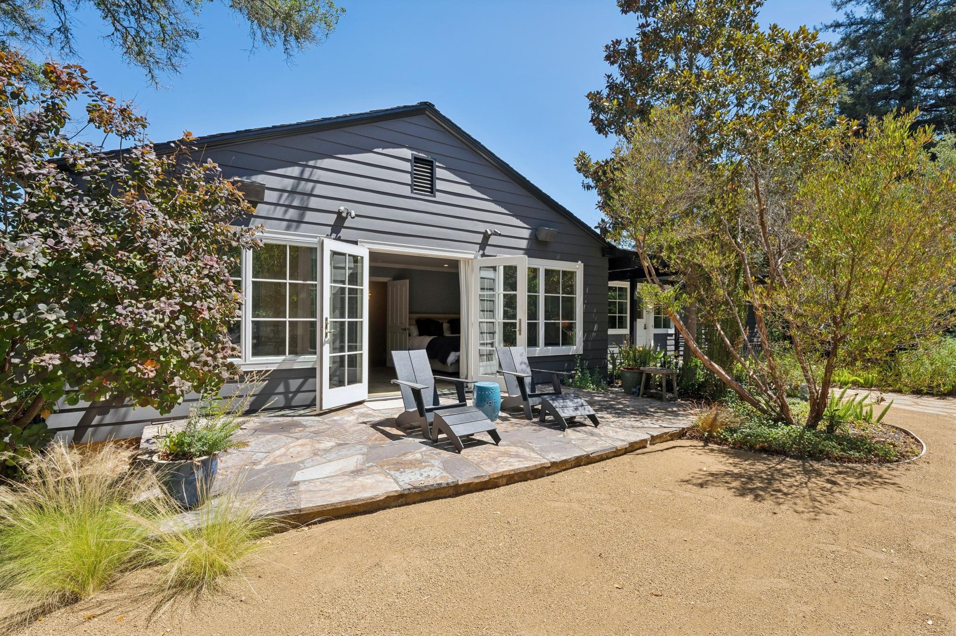 28 Black Log Rd