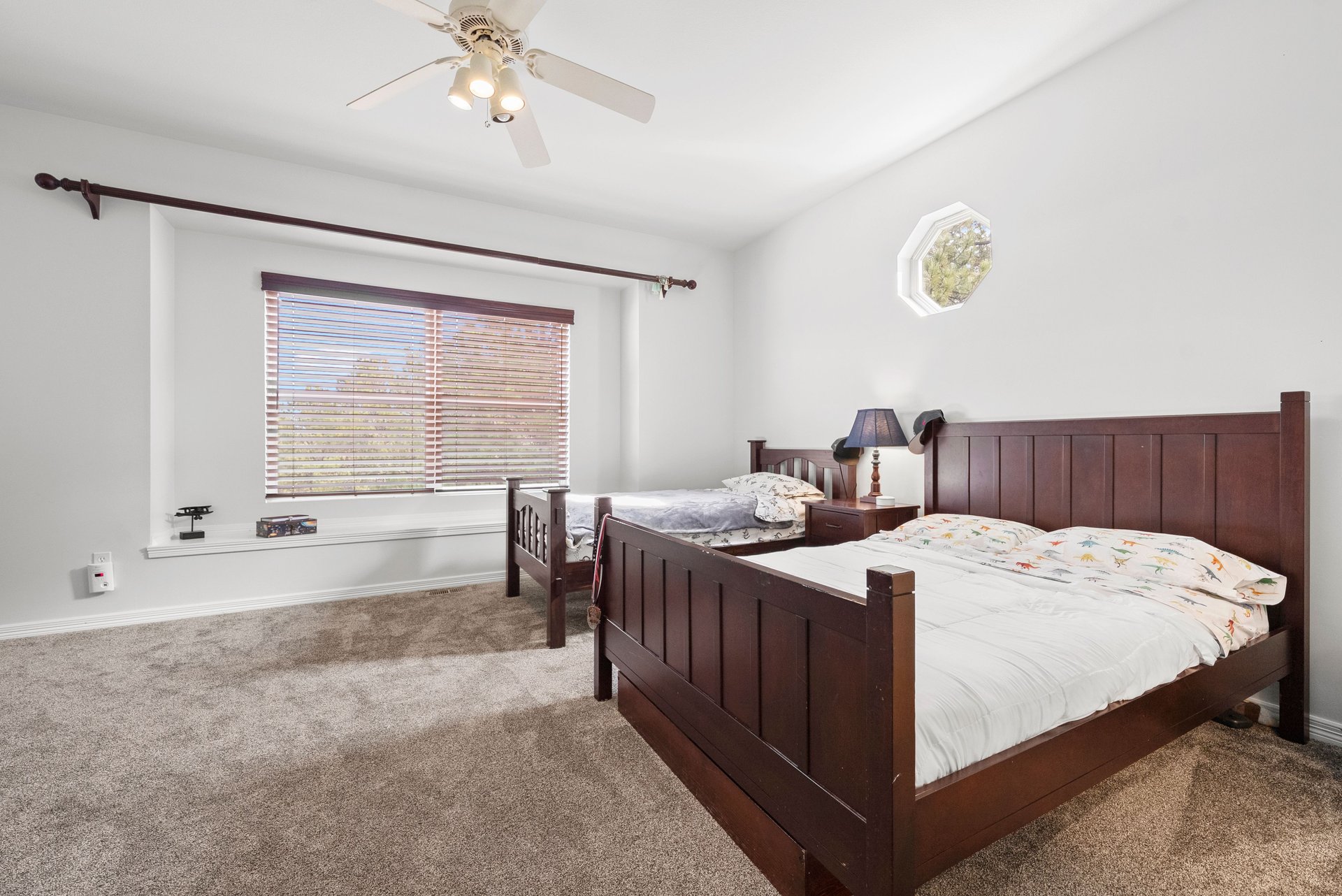 17521 Abert Ridge View