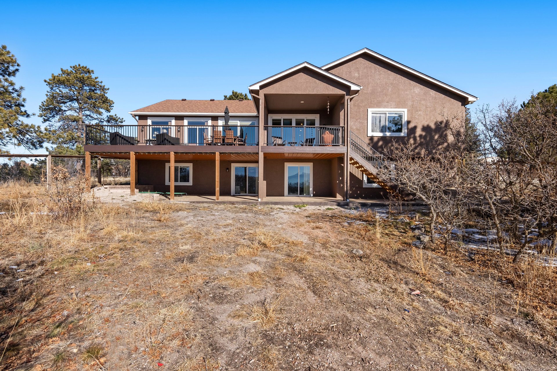 4255 Arrowhead Drive