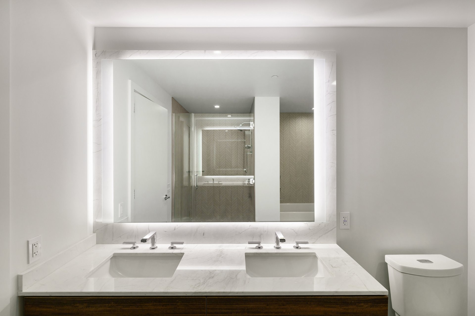 Urban Oasis with Garden Views at MIRA