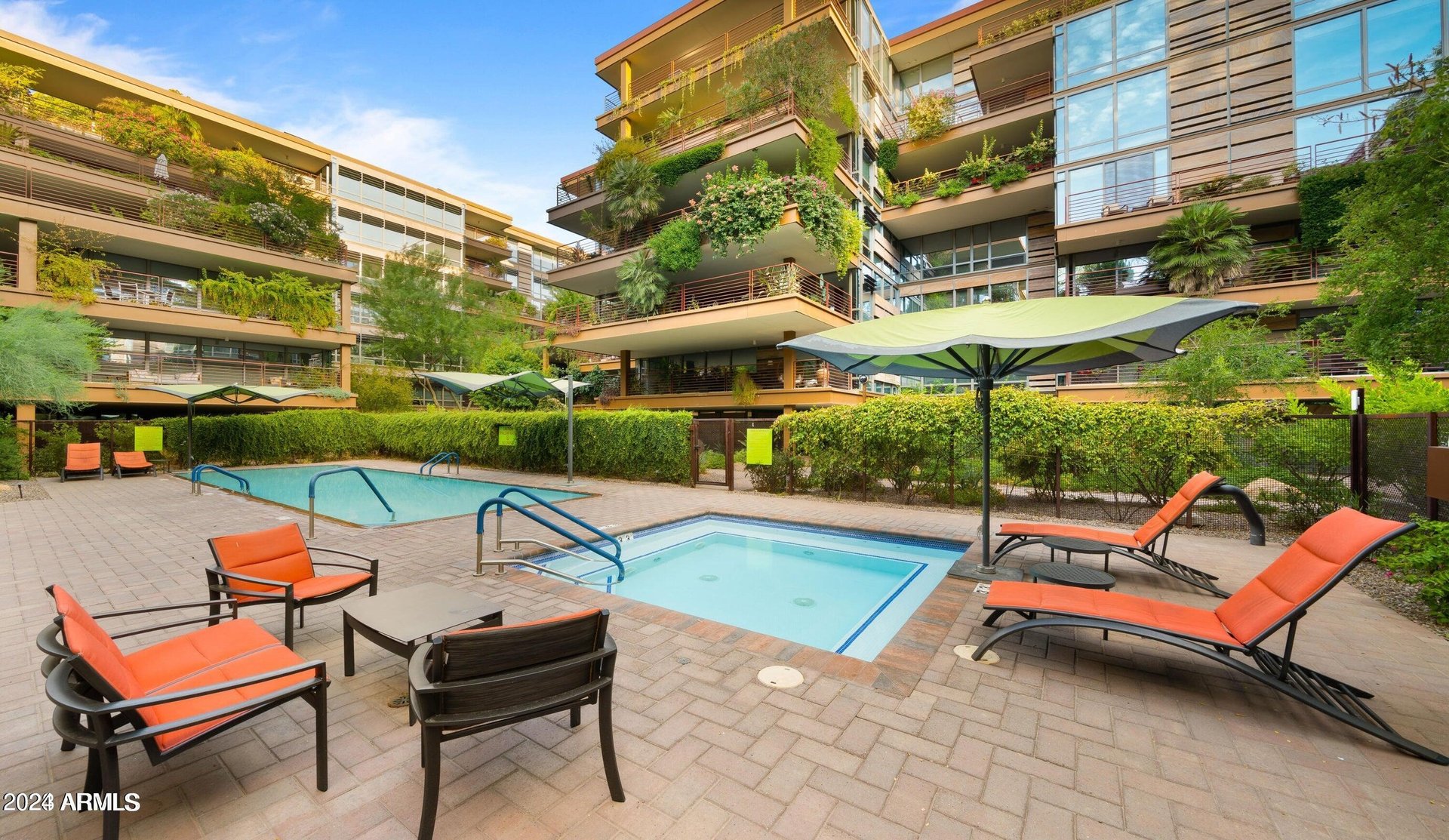 7137 E Rancho Vista Dr, #4005