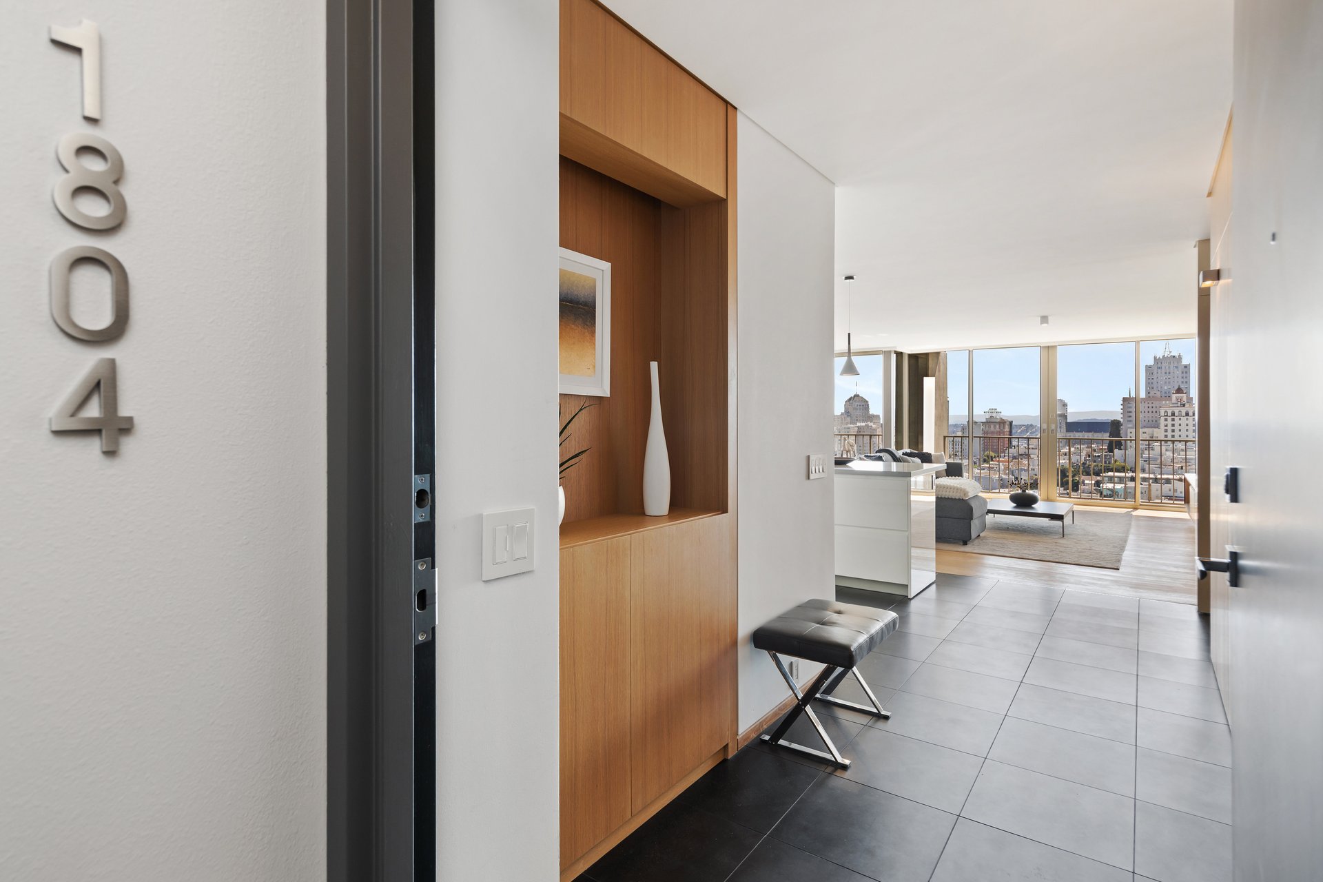 Contemporary Design and Iconic Views at The Summit