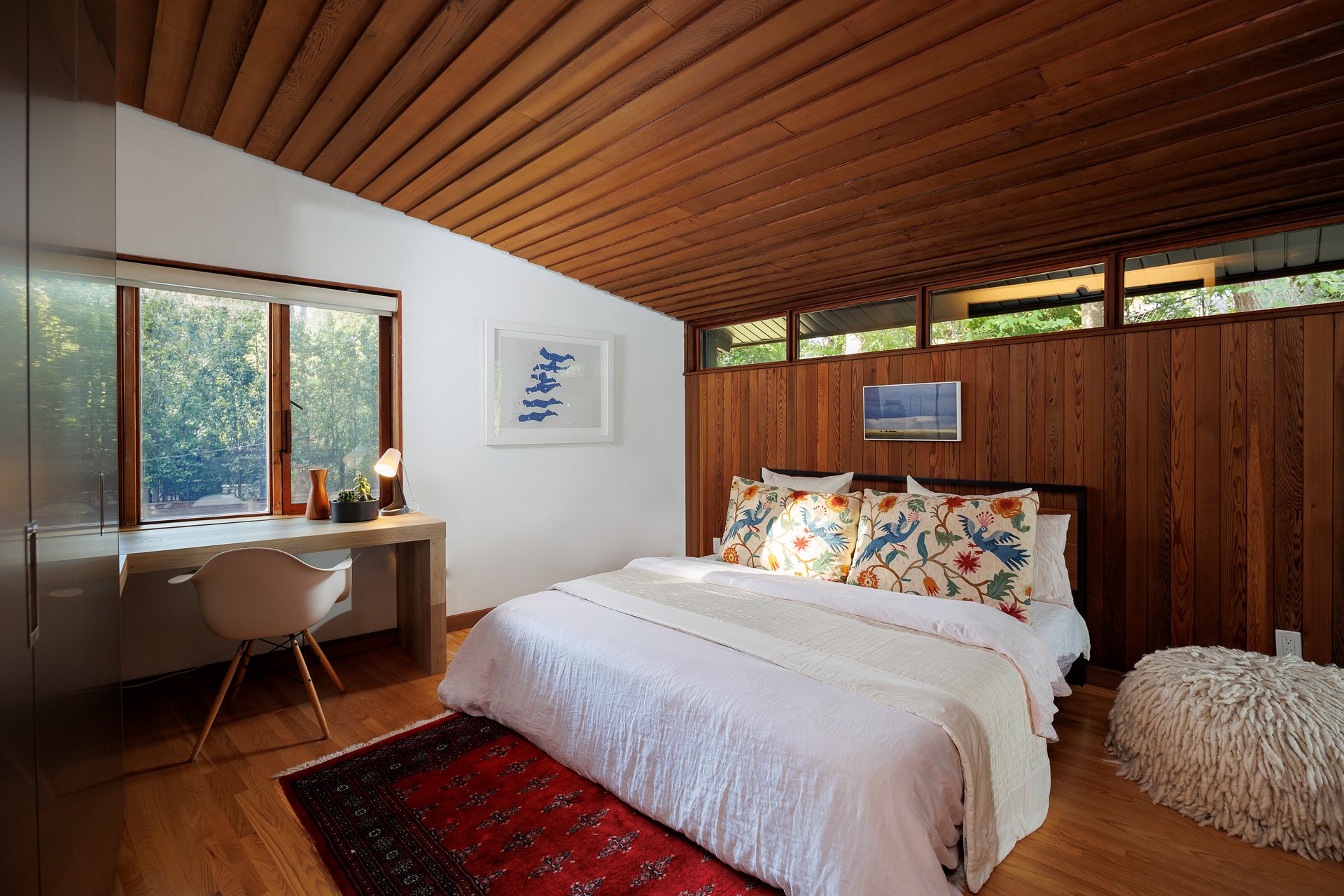 Kingsway Mid-Century Modern